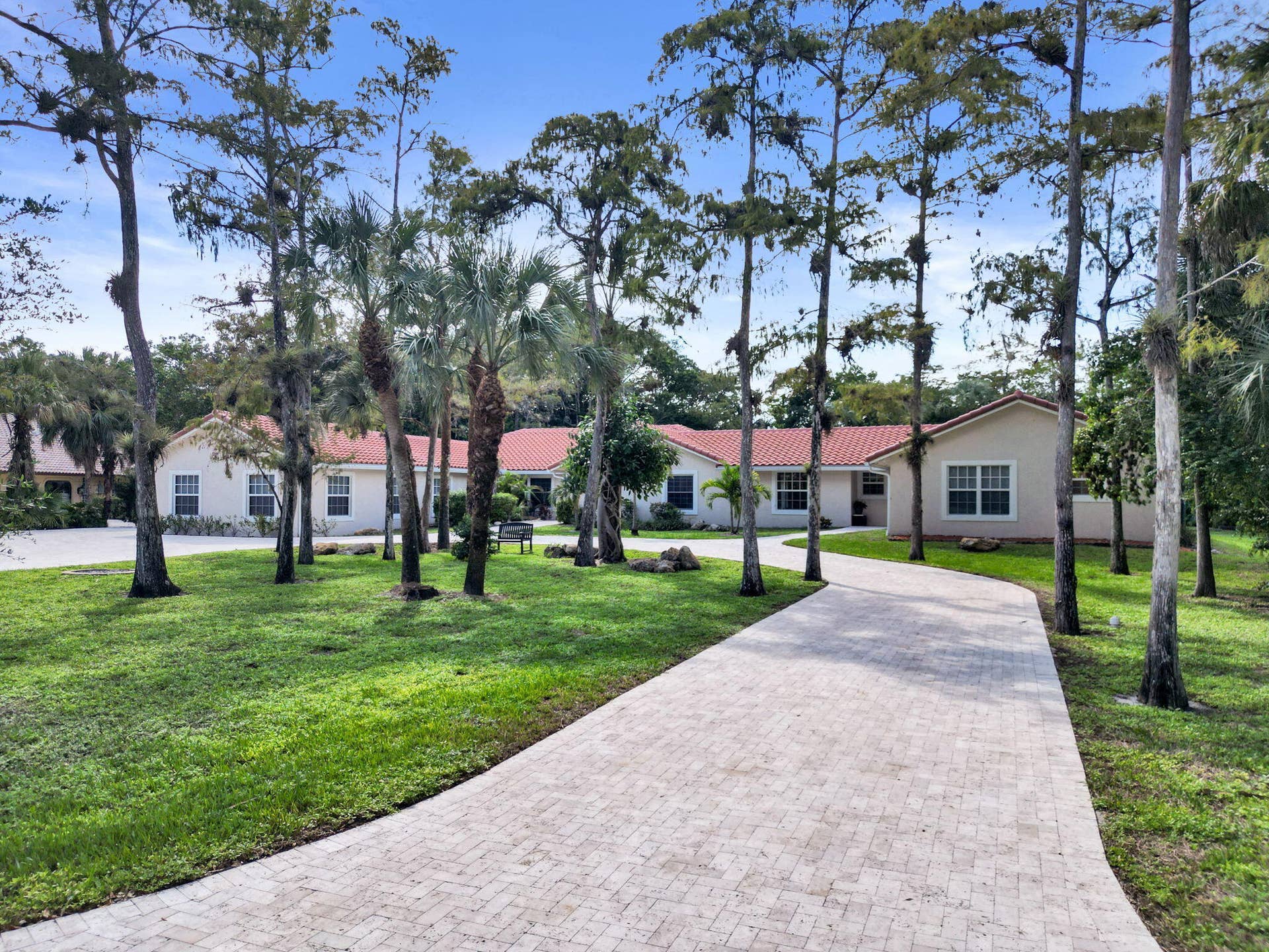 5000 NW 81st Avenue, Coral Springs, FL 33067 9-web-or-mls-Photo Oct 09 2026, 3 16 09