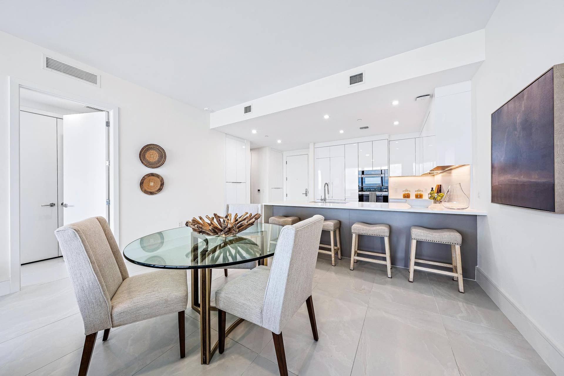 220 LAKE SHORE Drive, #817, Lake Park, West Palm Beach, FL 33403 220 Lake Shore Dr. #817-18