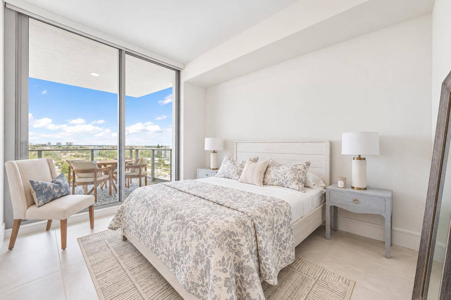 220 LAKE SHORE Drive, #817, Lake Park, West Palm Beach, FL 33403 220 Lake Shore 817_Guest