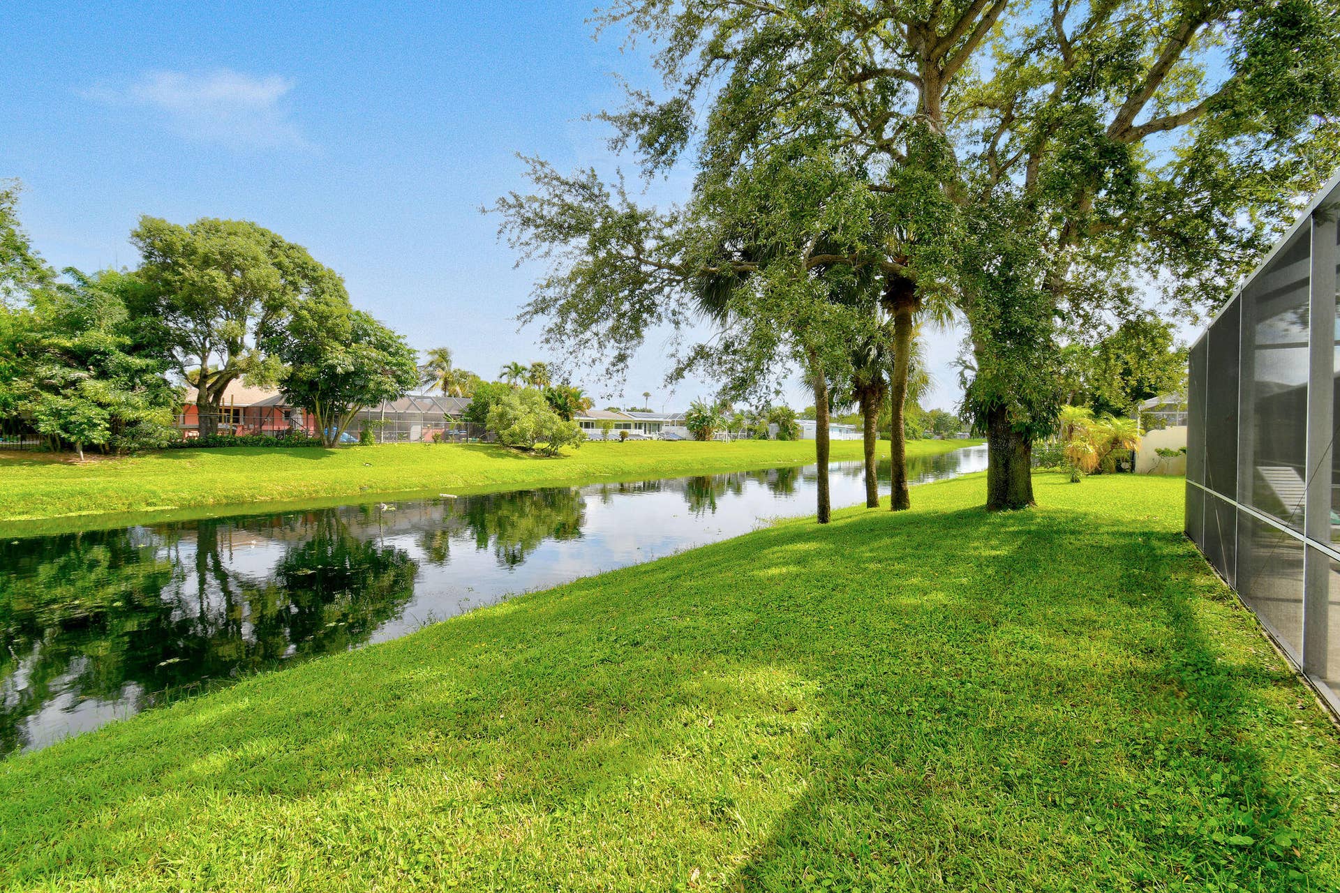 1081 Bedford Avenue, Palm Beach Gardens, FL 33403 1081BedfordAve back yard