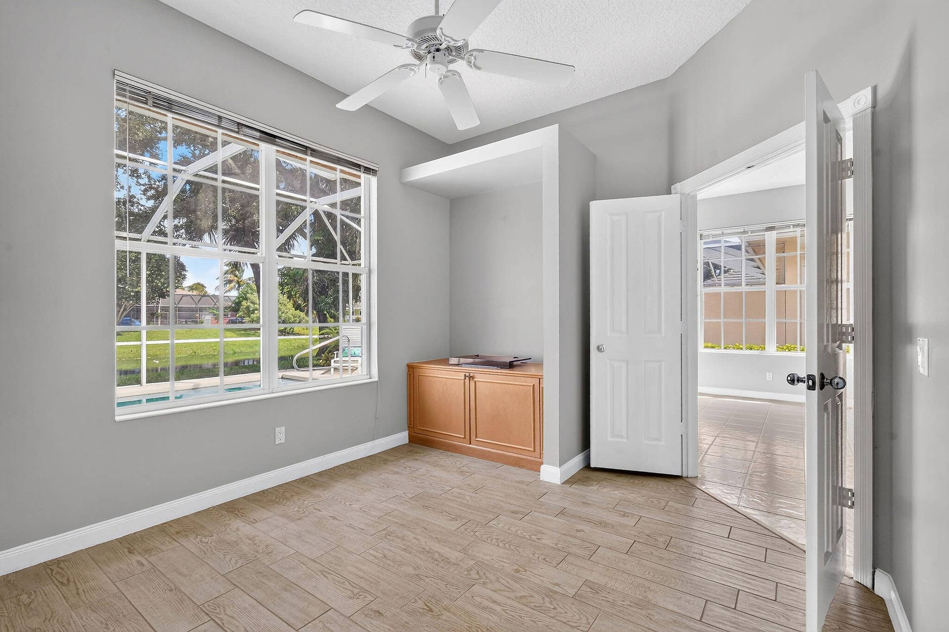1081 Bedford Avenue, Palm Beach Gardens, FL 33403 1081BedfordAve(40)
