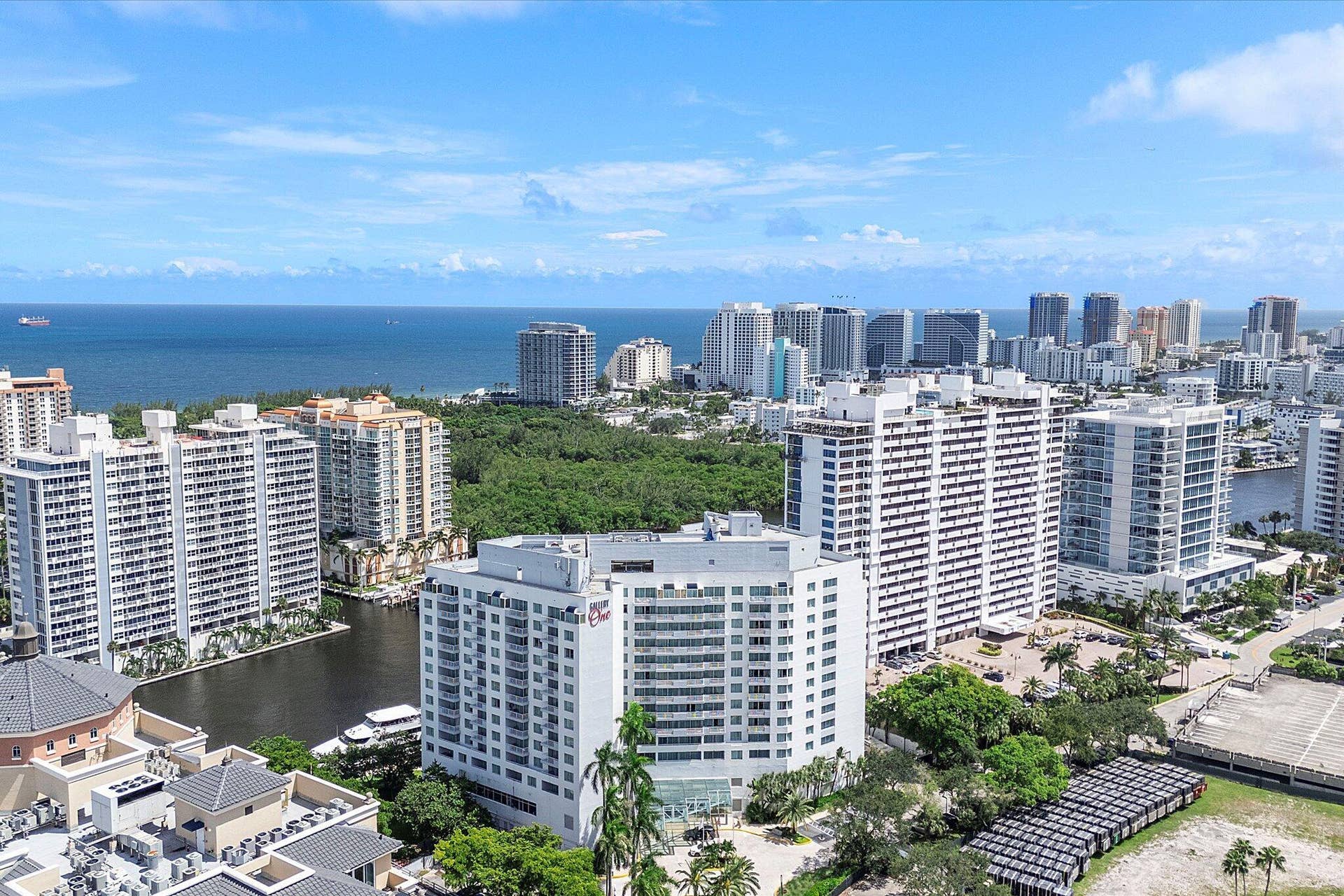 2670 E Sunrise Boulevard, #409, Fort Lauderdale, FL 33304 49-2670 E Sunrise Blvd #409 drone_049