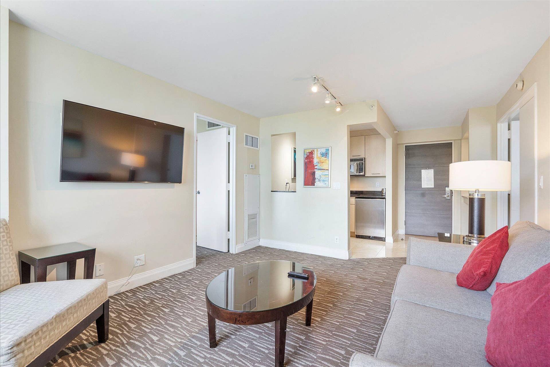 2670 E Sunrise Boulevard, #409, Fort Lauderdale, FL 33304 06-2670 E Sunrise Blvd #409_006