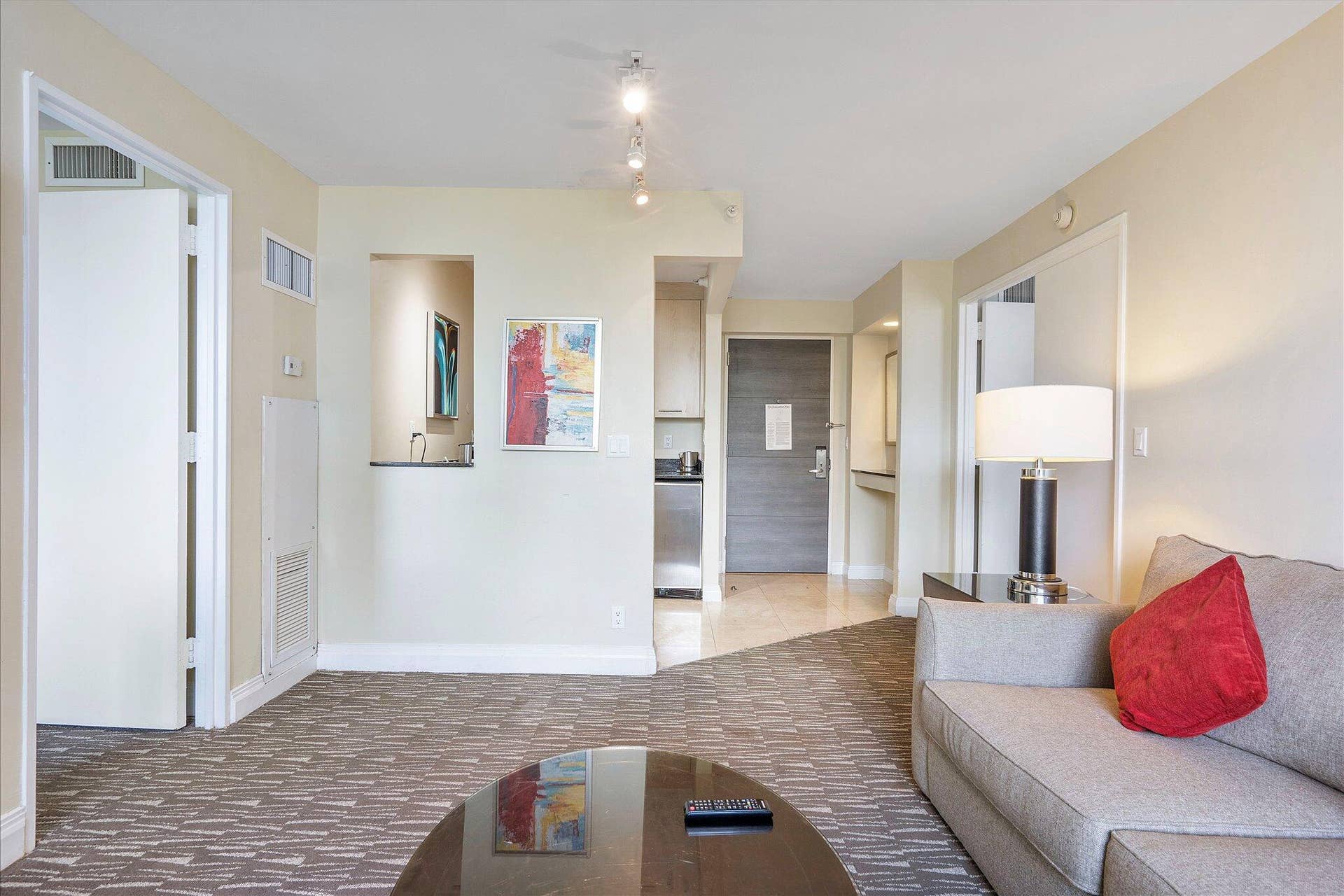 2670 E Sunrise Boulevard, #409, Fort Lauderdale, FL 33304 07-2670 E Sunrise Blvd #409_007
