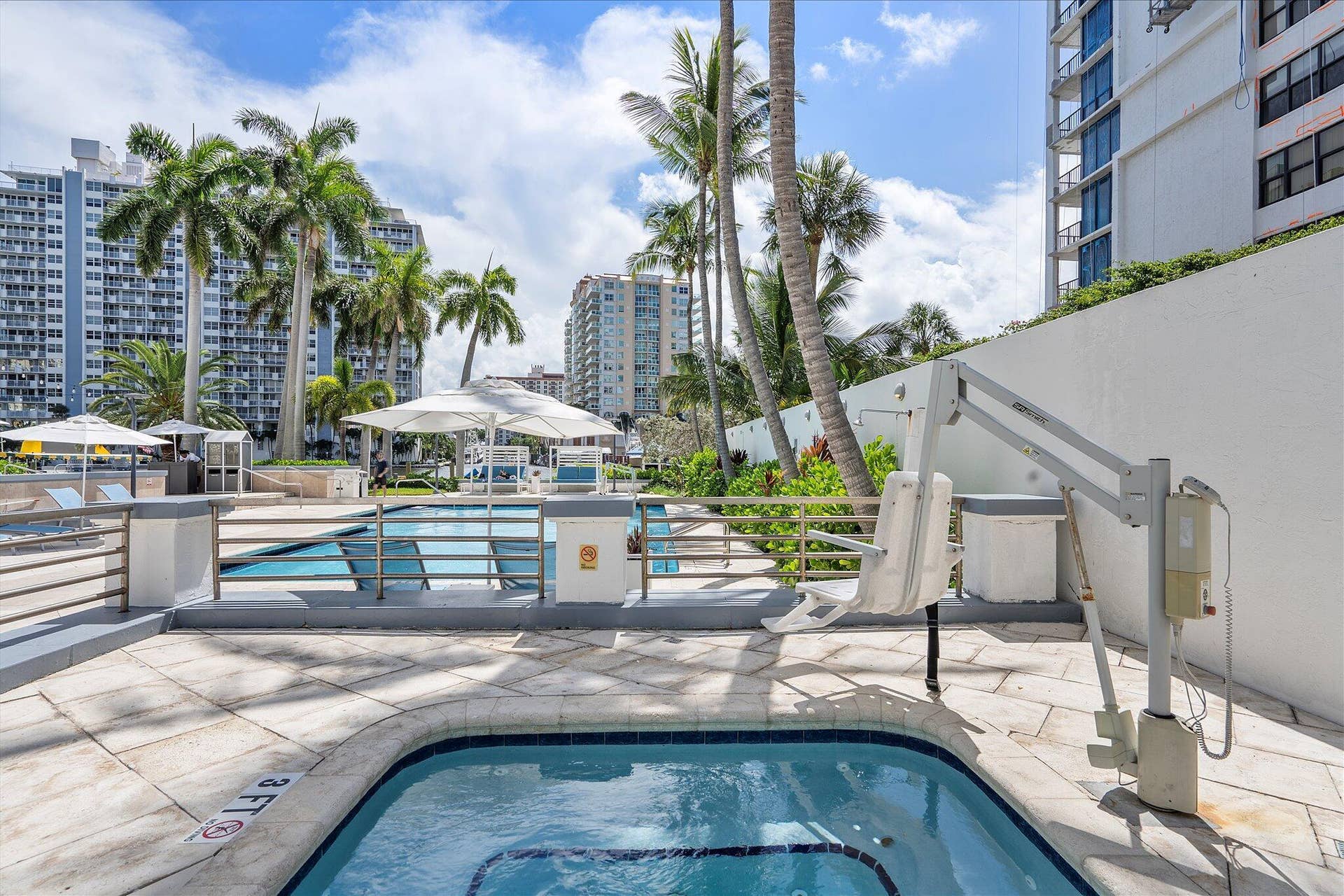 2670 E Sunrise Boulevard, #409, Fort Lauderdale, FL 33304 40-2670 E Sunrise Blvd #409_040
