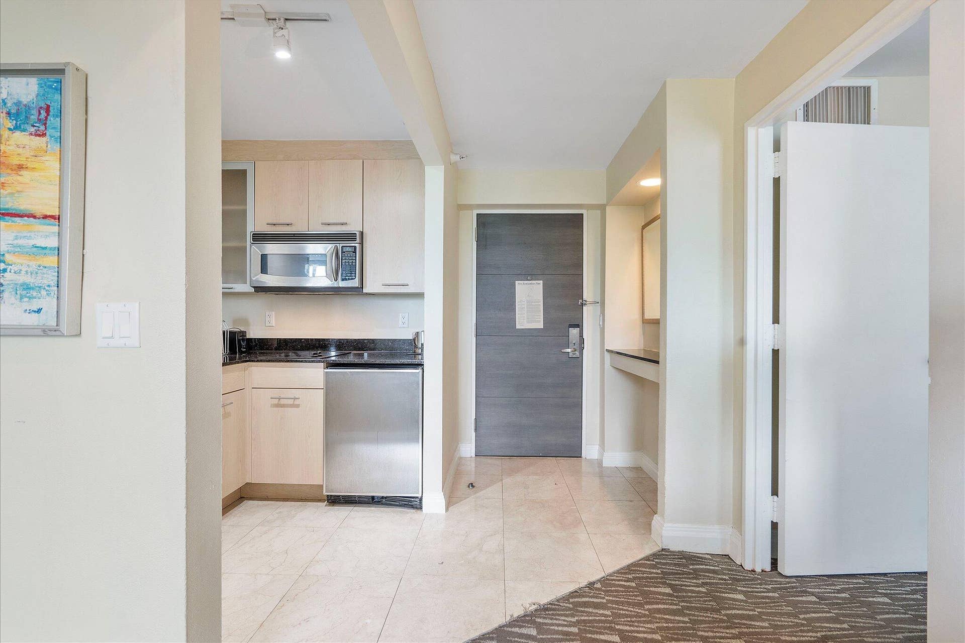 2670 E Sunrise Boulevard, #409, Fort Lauderdale, FL 33304 09-2670 E Sunrise Blvd #409_009
