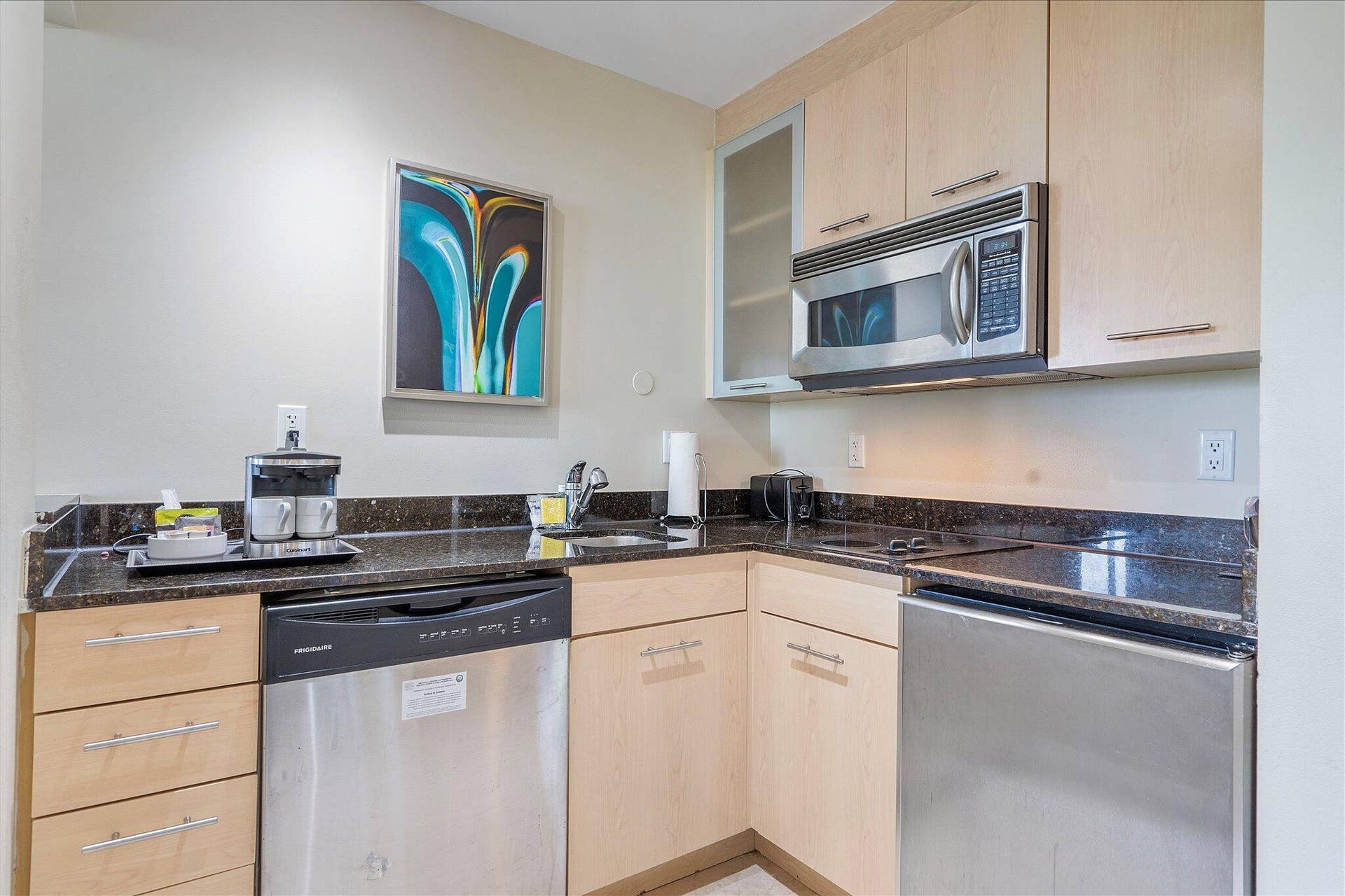 2670 E Sunrise Boulevard, #409, Fort Lauderdale, FL 33304 12-2670 E Sunrise Blvd #409_012