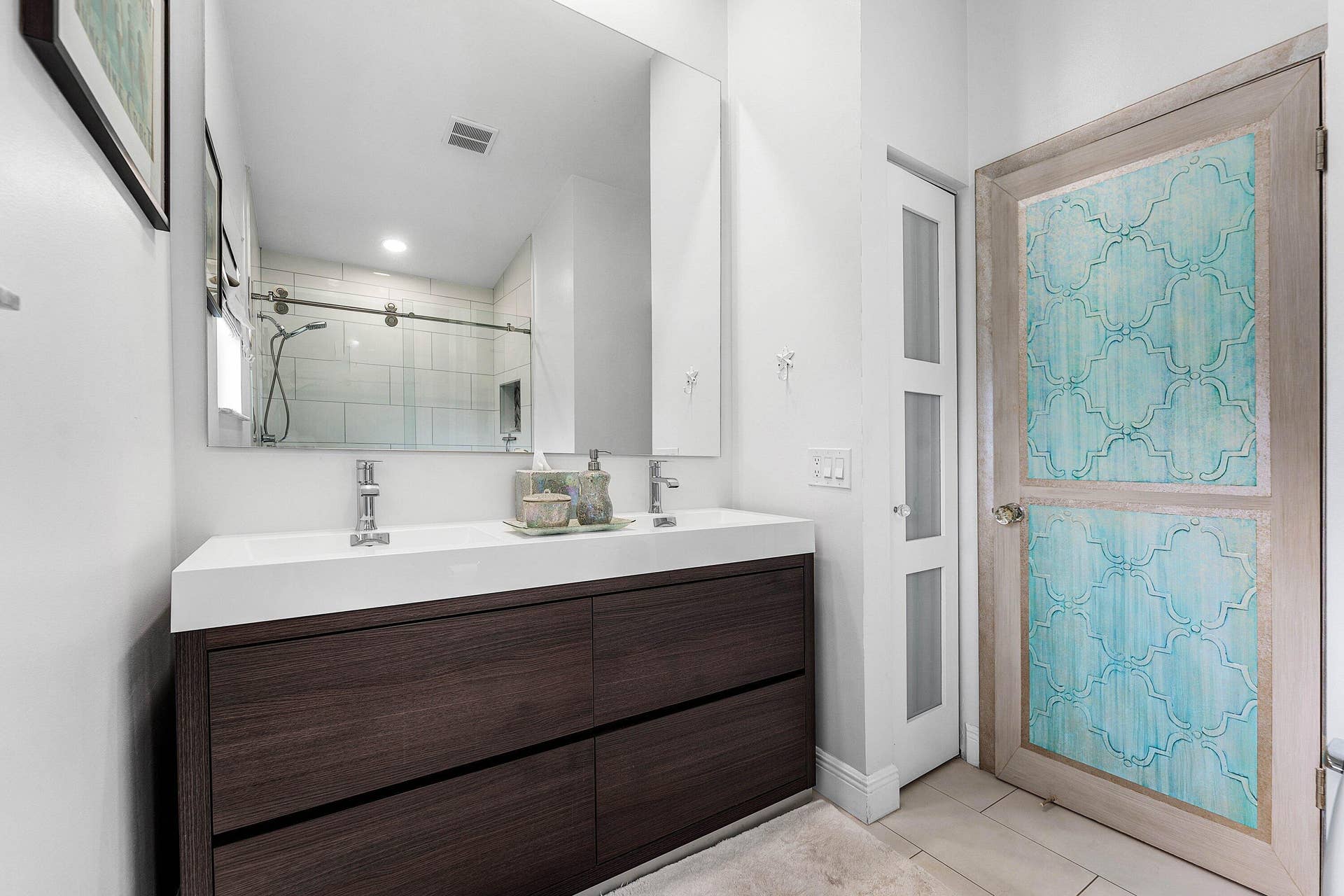 1417 NW 26th Avenue, Delray Beach, FL 33445 Bathroom 1