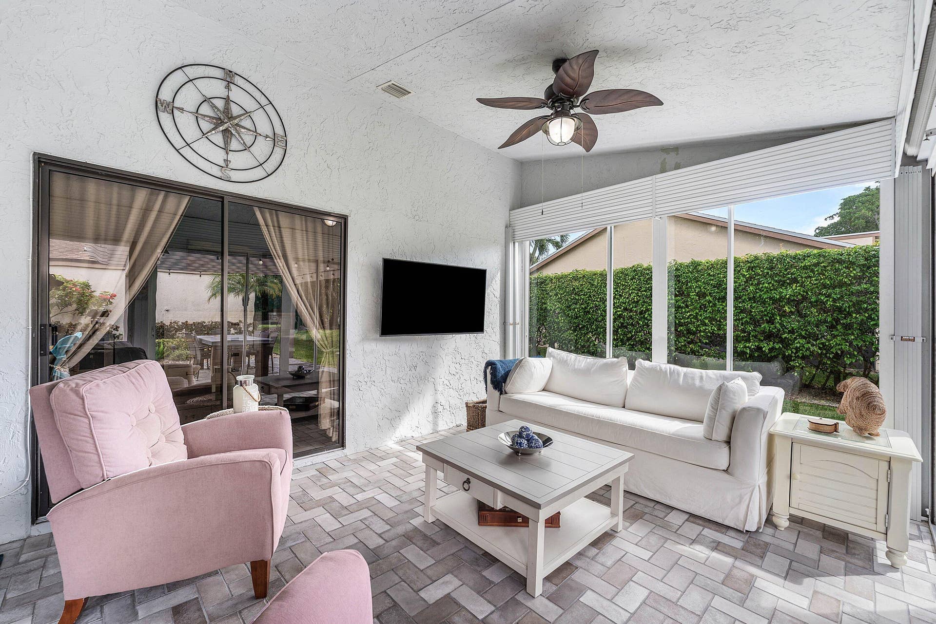 1417 NW 26th Avenue, Delray Beach, FL 33445 Sun Room