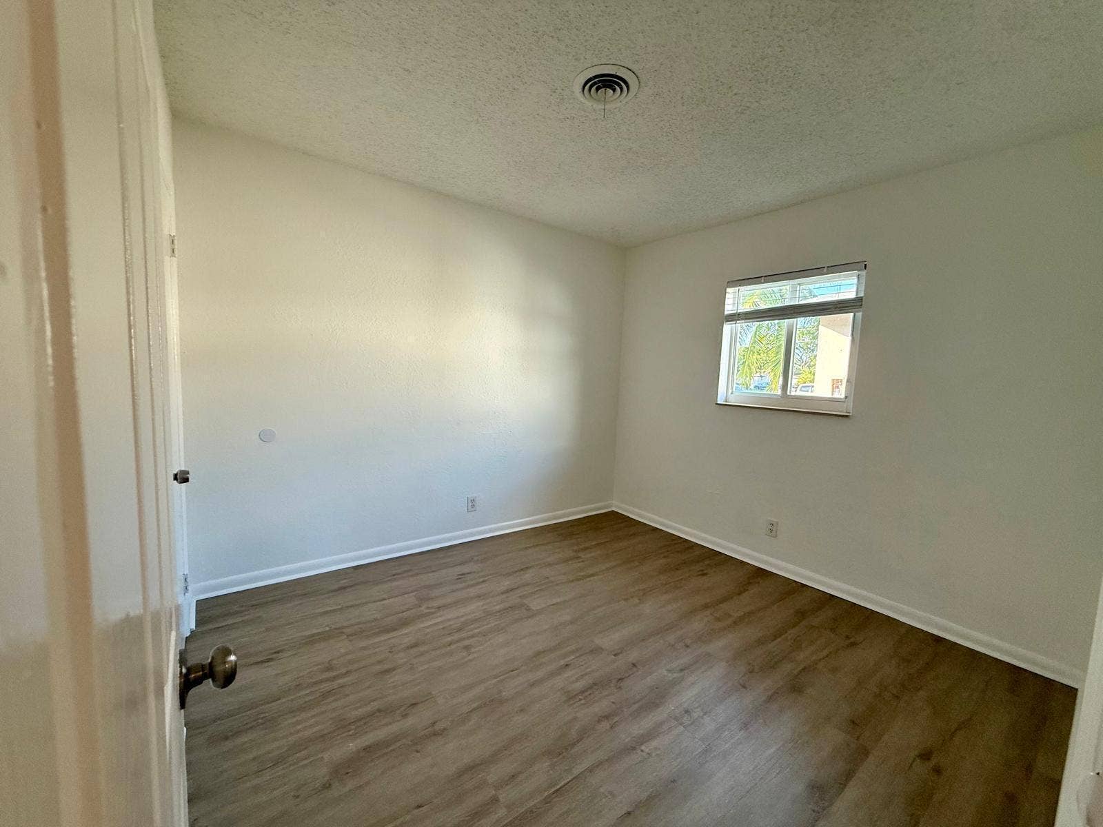 3221 NE 7th Avenue, #D, Pompano Beach, Pompano Beach, FL 33064 2920c