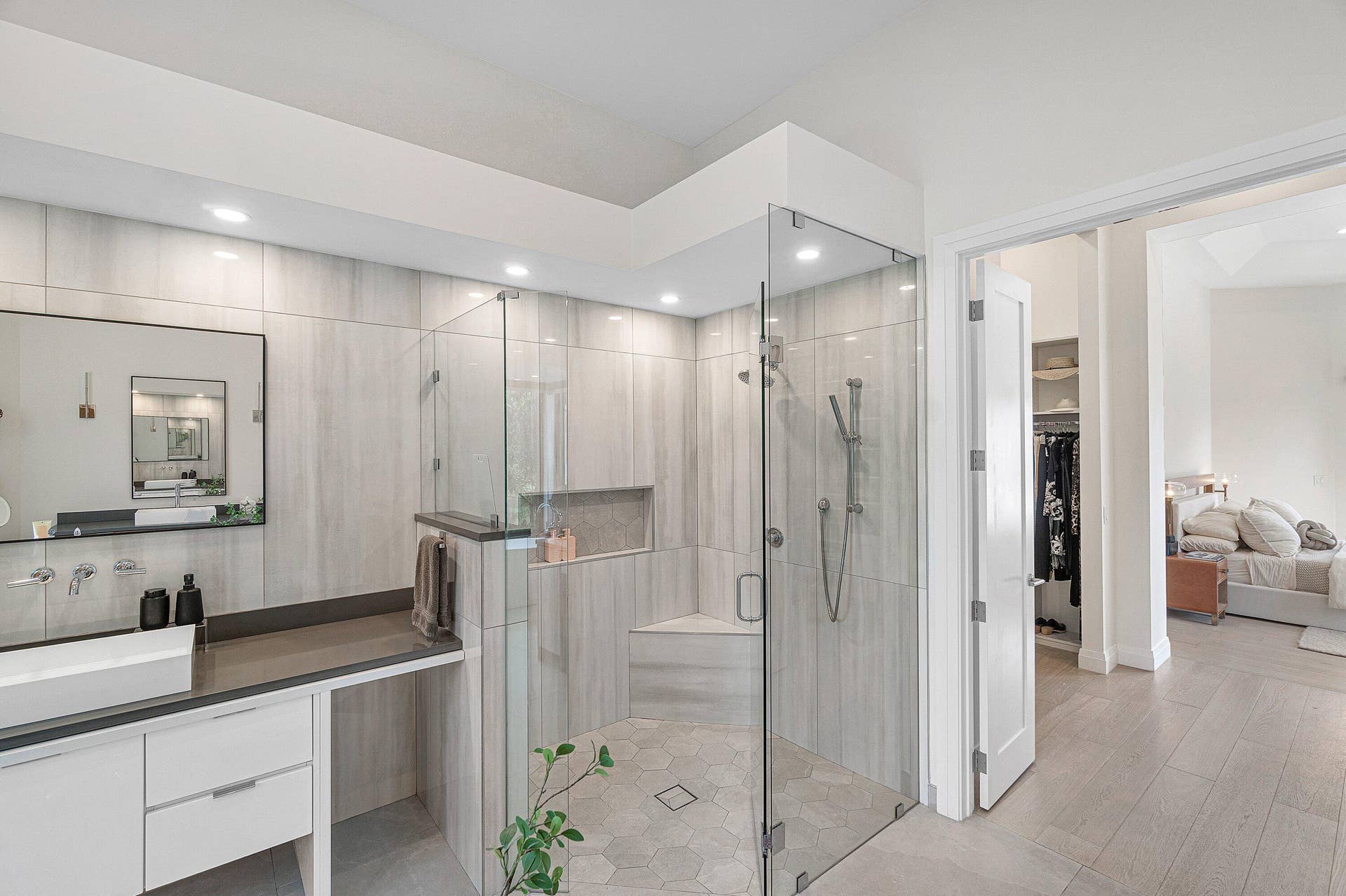 5161 Suffolk Drive, Boca Raton, FL 33496 Primary Bathroom