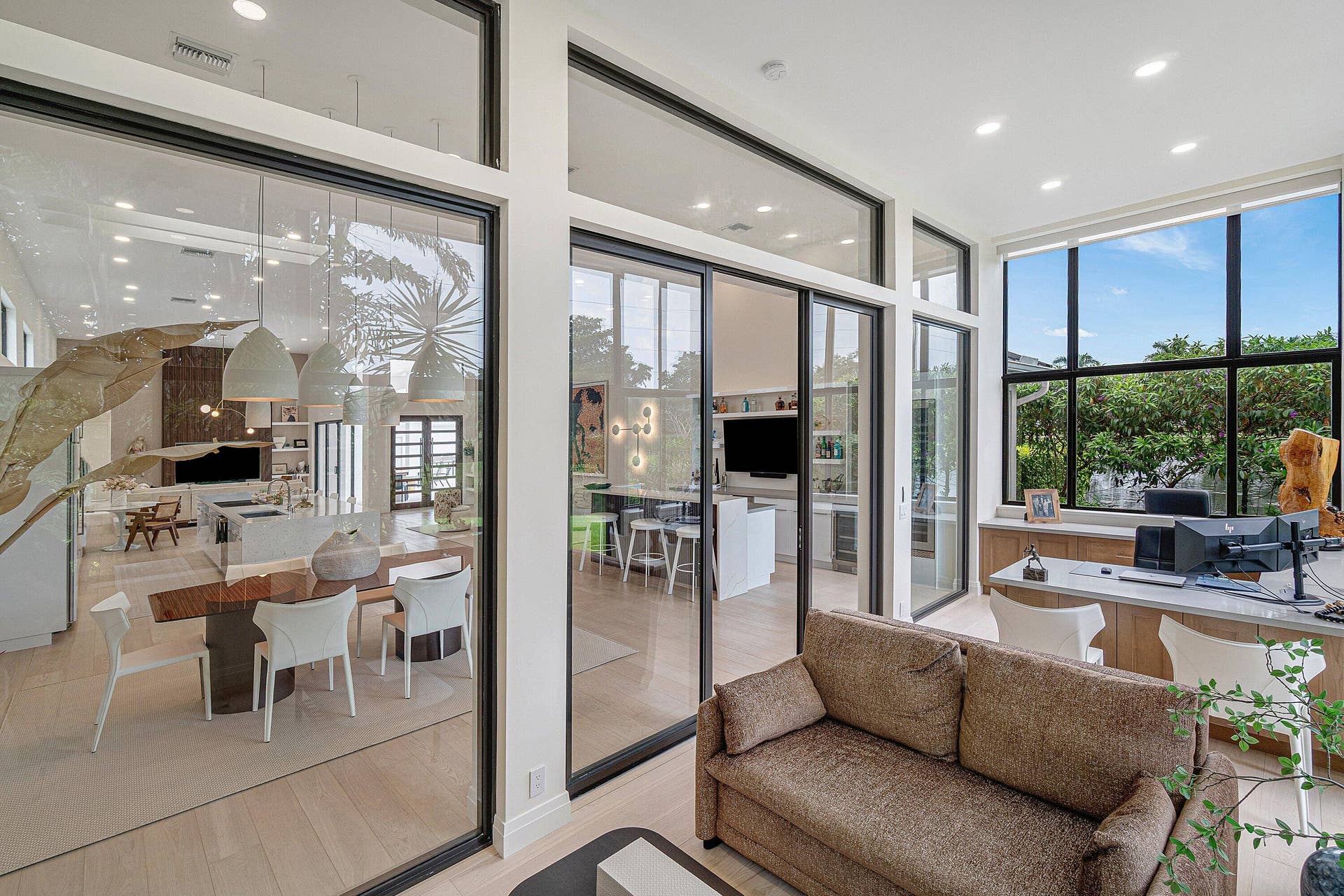 5161 Suffolk Drive, Boca Raton, FL 33496 Office & Den