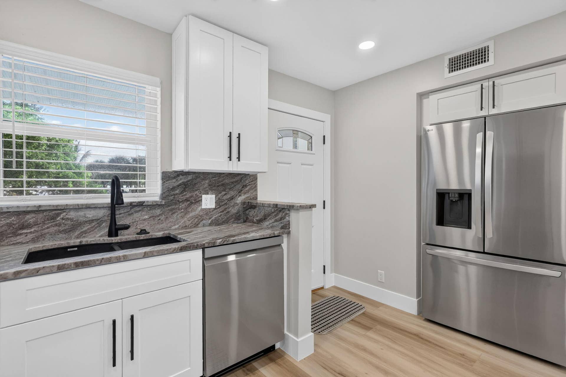 200 N El Mar Drive, #B202, Jensen Beach, FL 34957 7-web-or-mls-5P1A8774