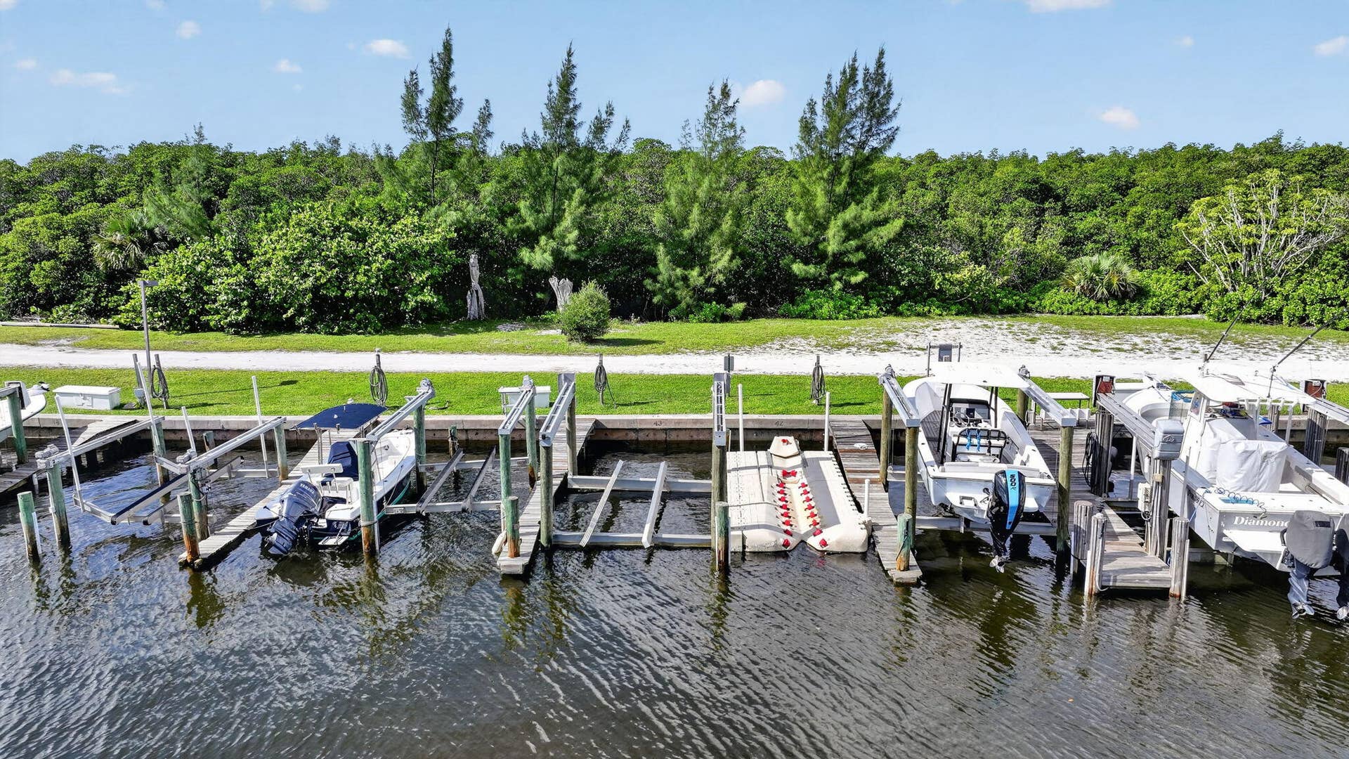 200 N El Mar Drive, #B202, Jensen Beach, FL 34957 41-web-or-mls-DJI_20260922023924_0071_D