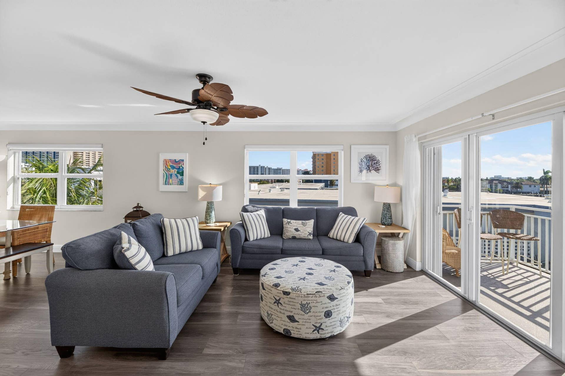 31-web-or-mls-Living Room 7