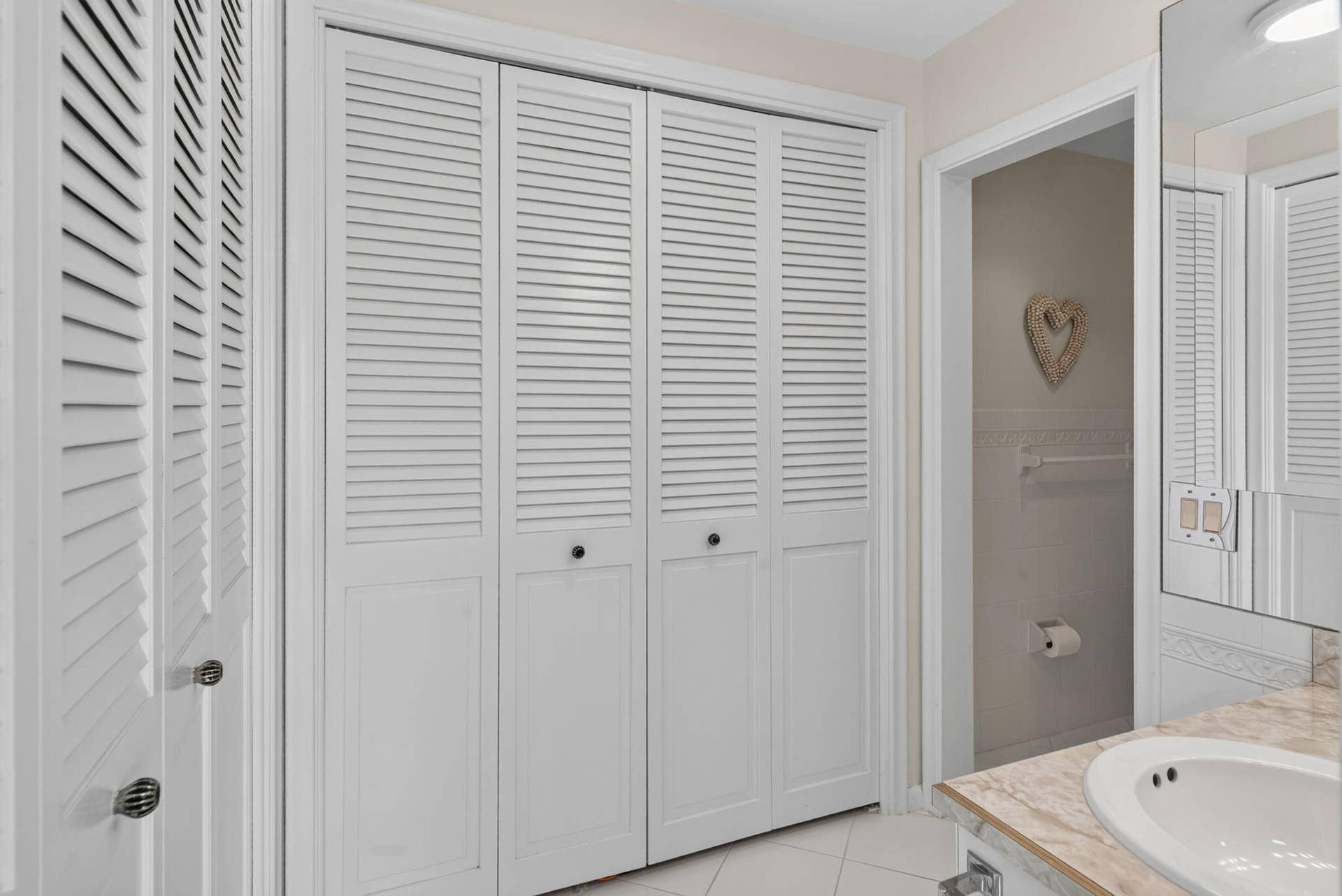 38-web-or-mls-Primary Bathroom 1