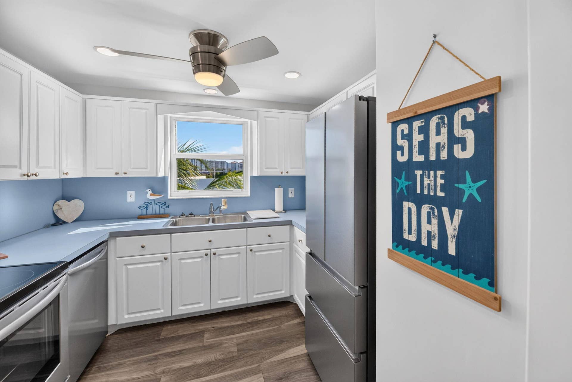 18-web-or-mls-Kitchen 2