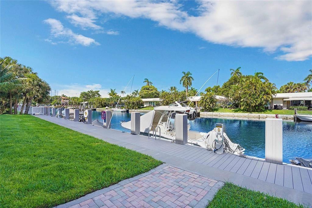1461 S OCEAN Boulevard, #211, Lauderdale By The Sea, FL 33062 NO ASSESSMENT!!. THE BUILDING HAD A $1.5 MILLION DOLLAR RESTORATION WITH ITS 40 YEAR INSPECTION, SIRS, RESERVES, ASSESSMENTS ALL PAID BY SELLER!!!.. A BEACH & BOAT LOVERS DREAM!!.. A PRIVATE DEEDED BEACH ACCESS ACROSS THE STREET & NEW BOAT DOCK TO LIVE THE LIFESYTLE OF LAUDERDALE BY THE SEA. THIS HIGHLY DEMANDED 1 BEDROOM 1.5 BATH UNIT FEATURES THE PERFECT LOCATION IN A WELL MANAGED COMPLEX WITH ALL CERTIFICATIONS COMPLETED. THE UNIT IS MOVE IN READY. IT OFFERS RELAXING COURTYARD AND POOL VIEWS!
