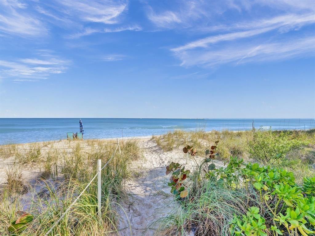 1461 S OCEAN Boulevard, #211, Lauderdale By The Sea, FL 33062 NO ASSESSMENT!!. THE BUILDING HAD A $1.5 MILLION DOLLAR RESTORATION WITH ITS 40 YEAR INSPECTION, SIRS, RESERVES, ASSESSMENTS ALL PAID BY SELLER!!!.. A BEACH & BOAT LOVERS DREAM!!.. A PRIVATE DEEDED BEACH ACCESS ACROSS THE STREET & NEW BOAT DOCK TO LIVE THE LIFESYTLE OF LAUDERDALE BY THE SEA. THIS HIGHLY DEMANDED 1 BEDROOM 1.5 BATH UNIT FEATURES THE PERFECT LOCATION IN A WELL MANAGED COMPLEX WITH ALL CERTIFICATIONS COMPLETED. THE UNIT IS MOVE IN READY. IT OFFERS RELAXING COURTYARD AND POOL VIEWS!