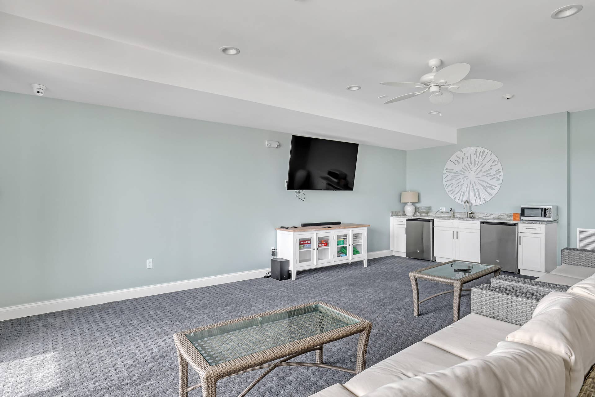 145 S Ocean Avenue, #601, Palm Beach Shores, FL 33404 Community Room