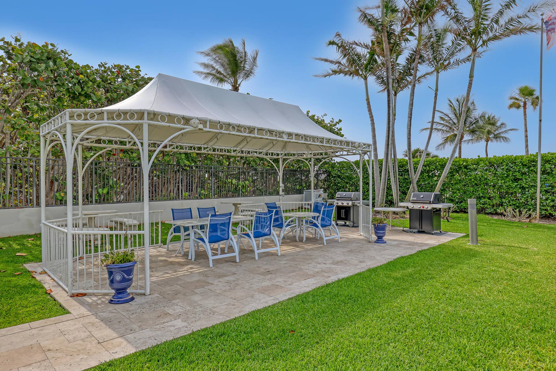 145 S Ocean Avenue, #601, Palm Beach Shores, FL 33404 pool