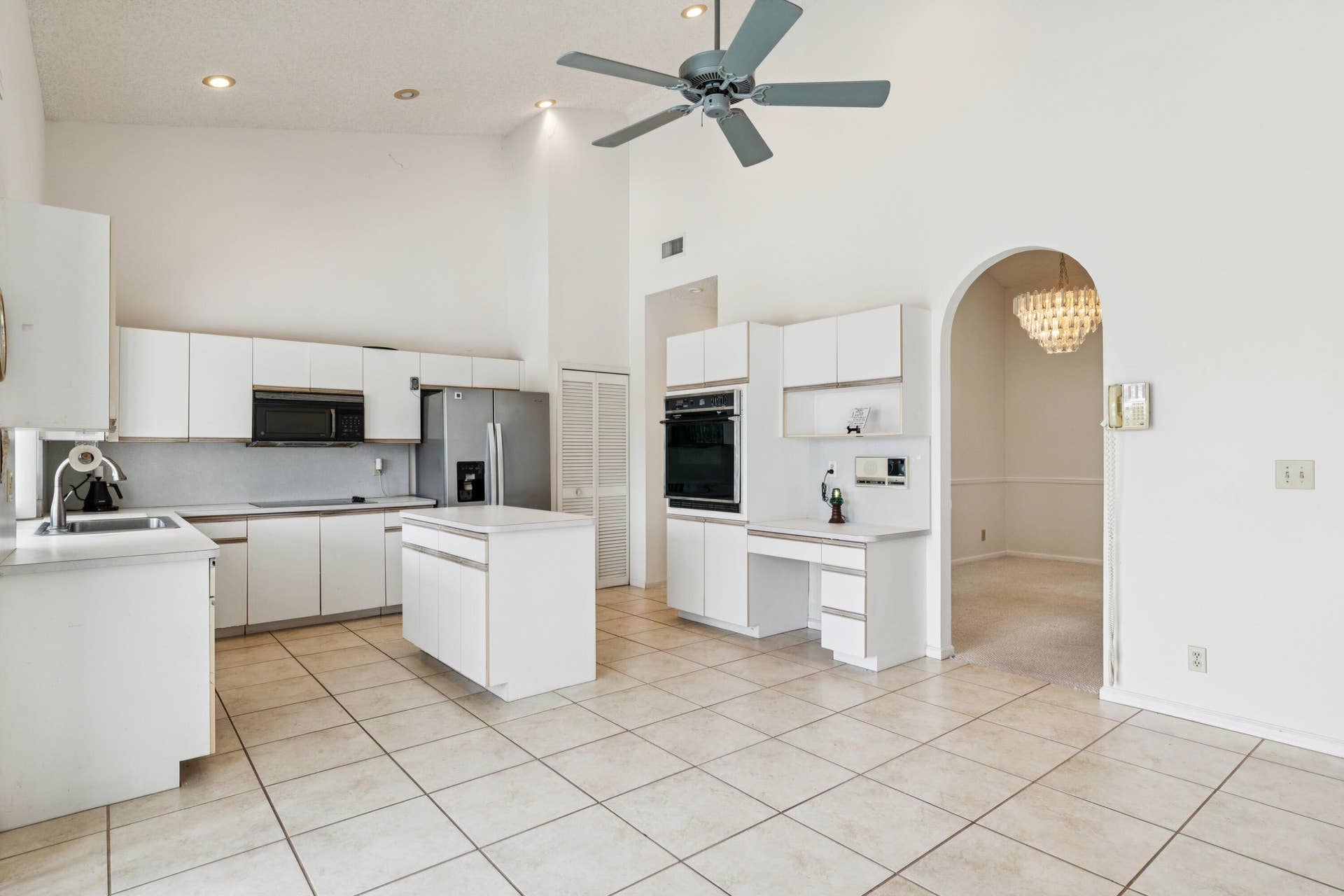 1240 NW 100TH Way NW, Plantation, FL 33322 1240_NW_100th_Way_016
