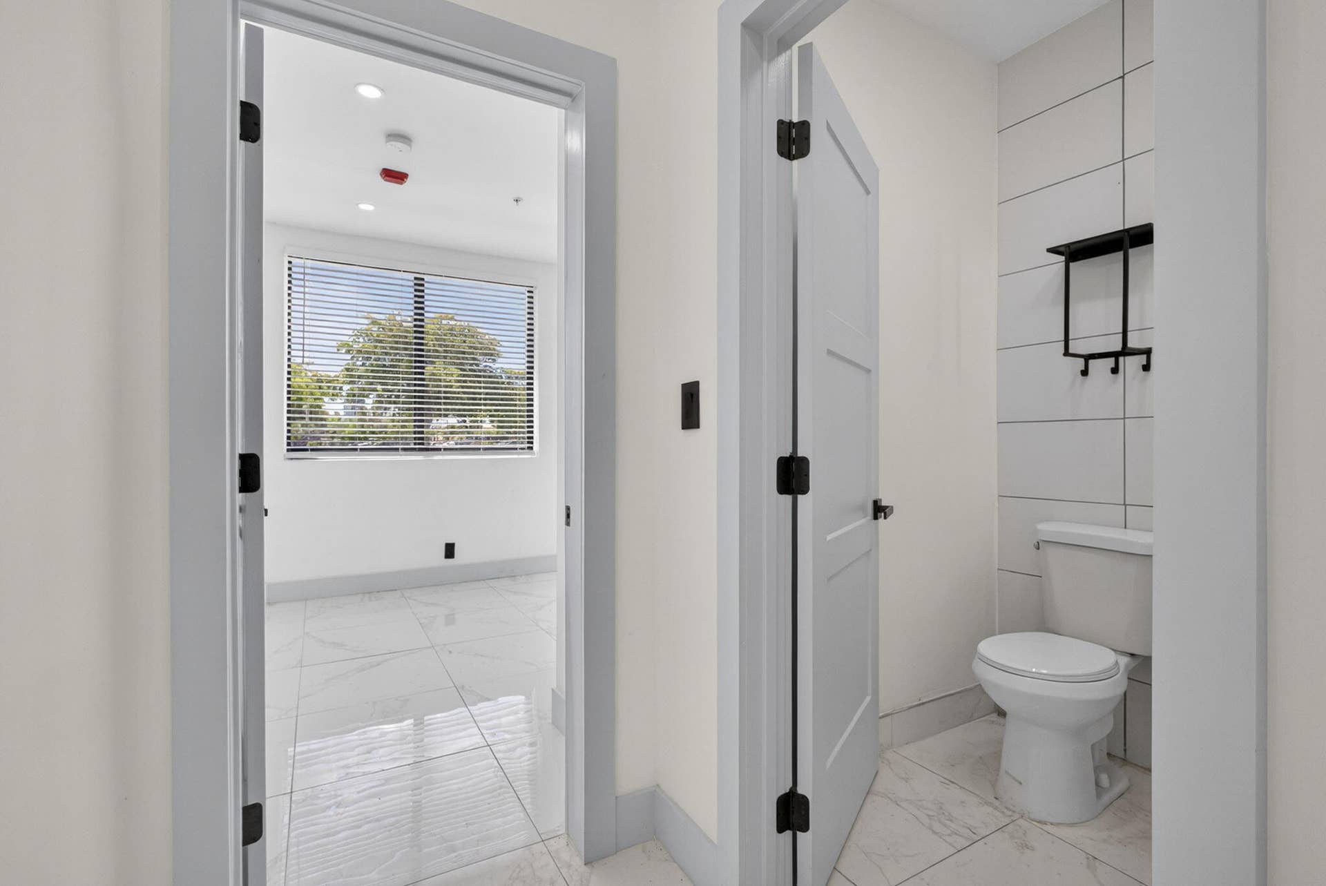 324 20th Street, #Unit 320, West Palm Beach, FL 33407 94-web-or-mls-BS1A4927