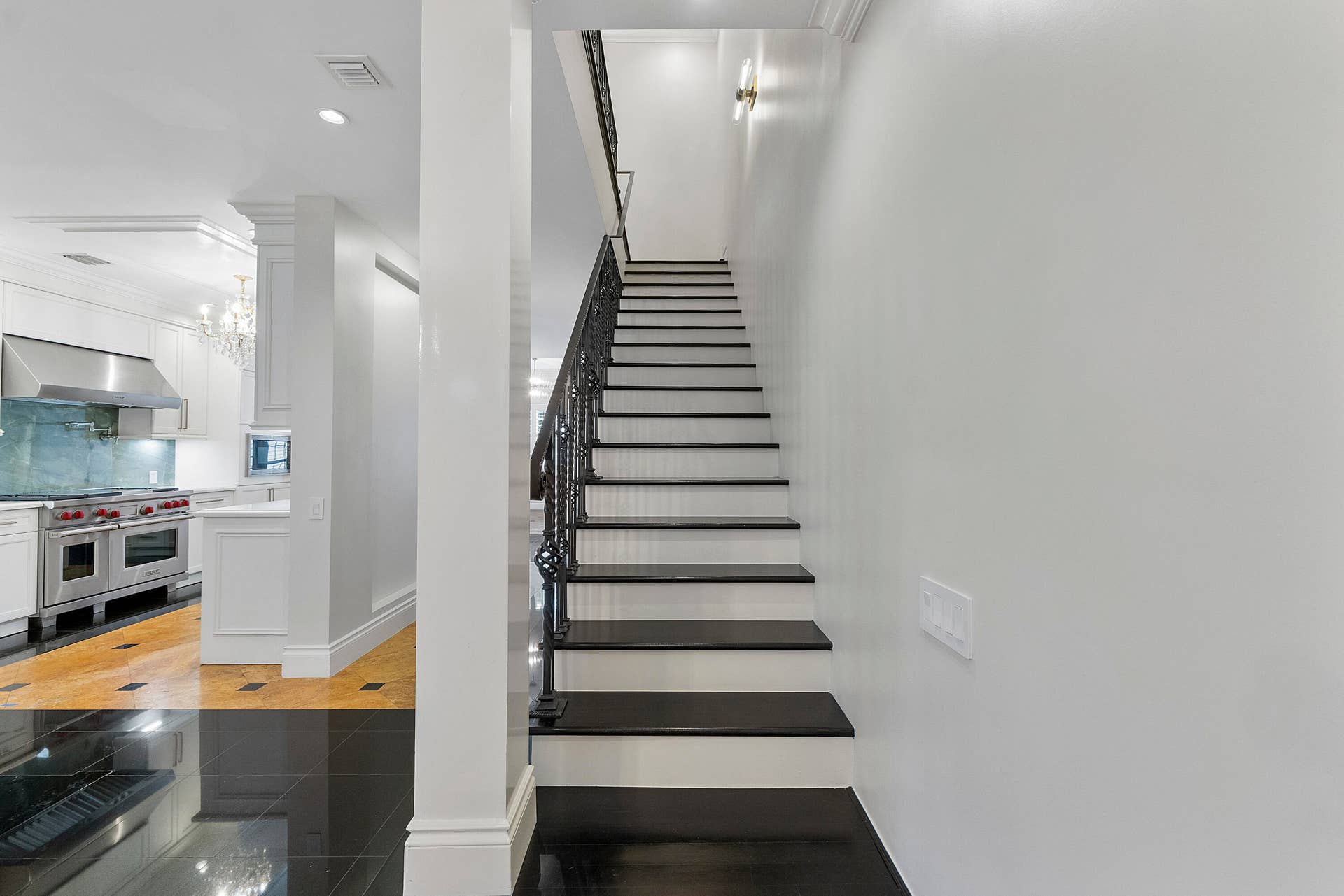 1107 Ne 2nd St_045