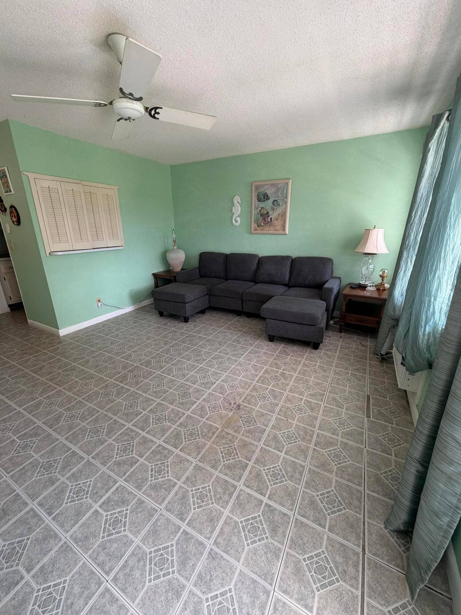 99 Andover, #D, West Palm Beach, FL 33417 Living Room