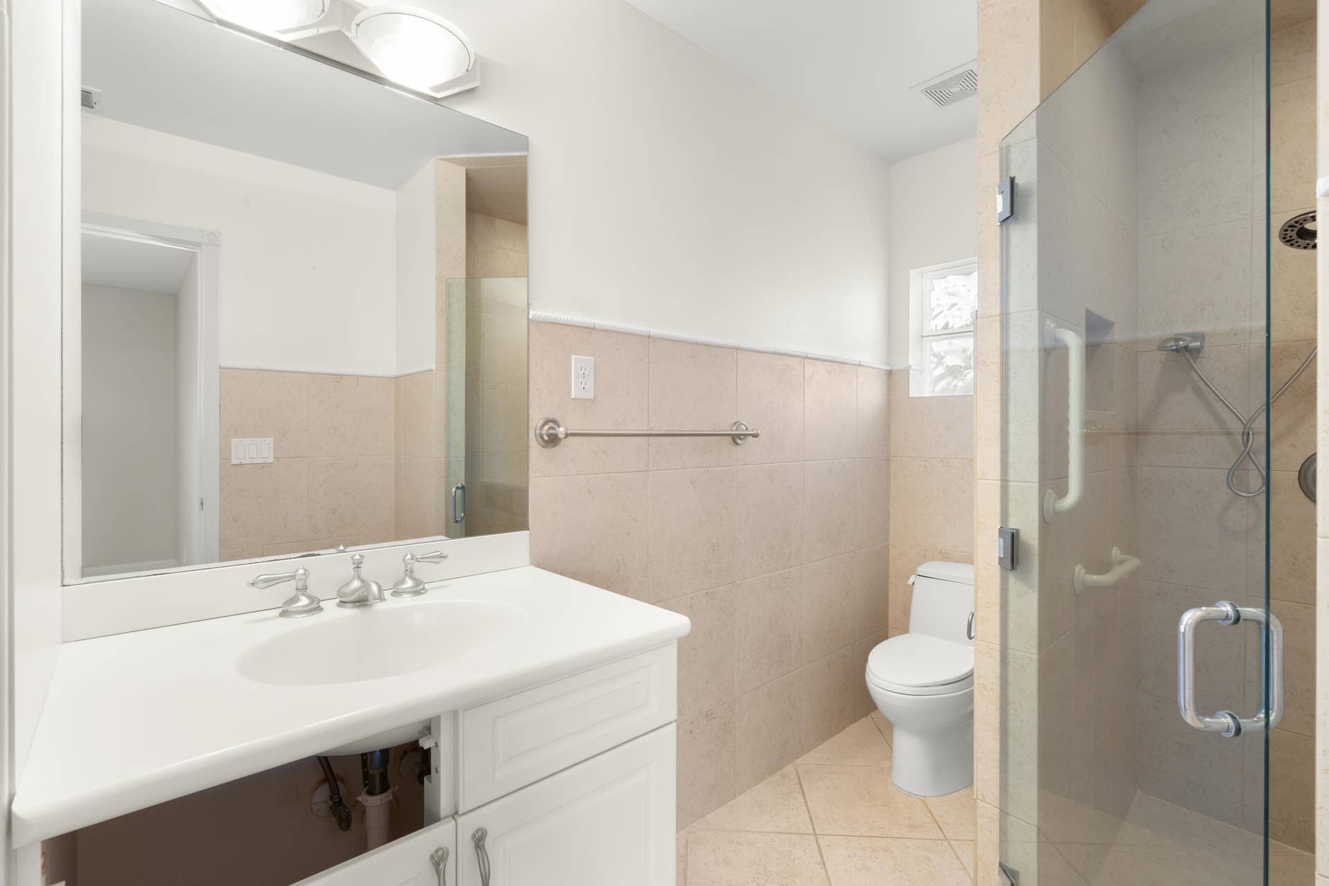 2651 NE 43RD Street, Lighthouse Point, FL 33064 Primary Bathroom
