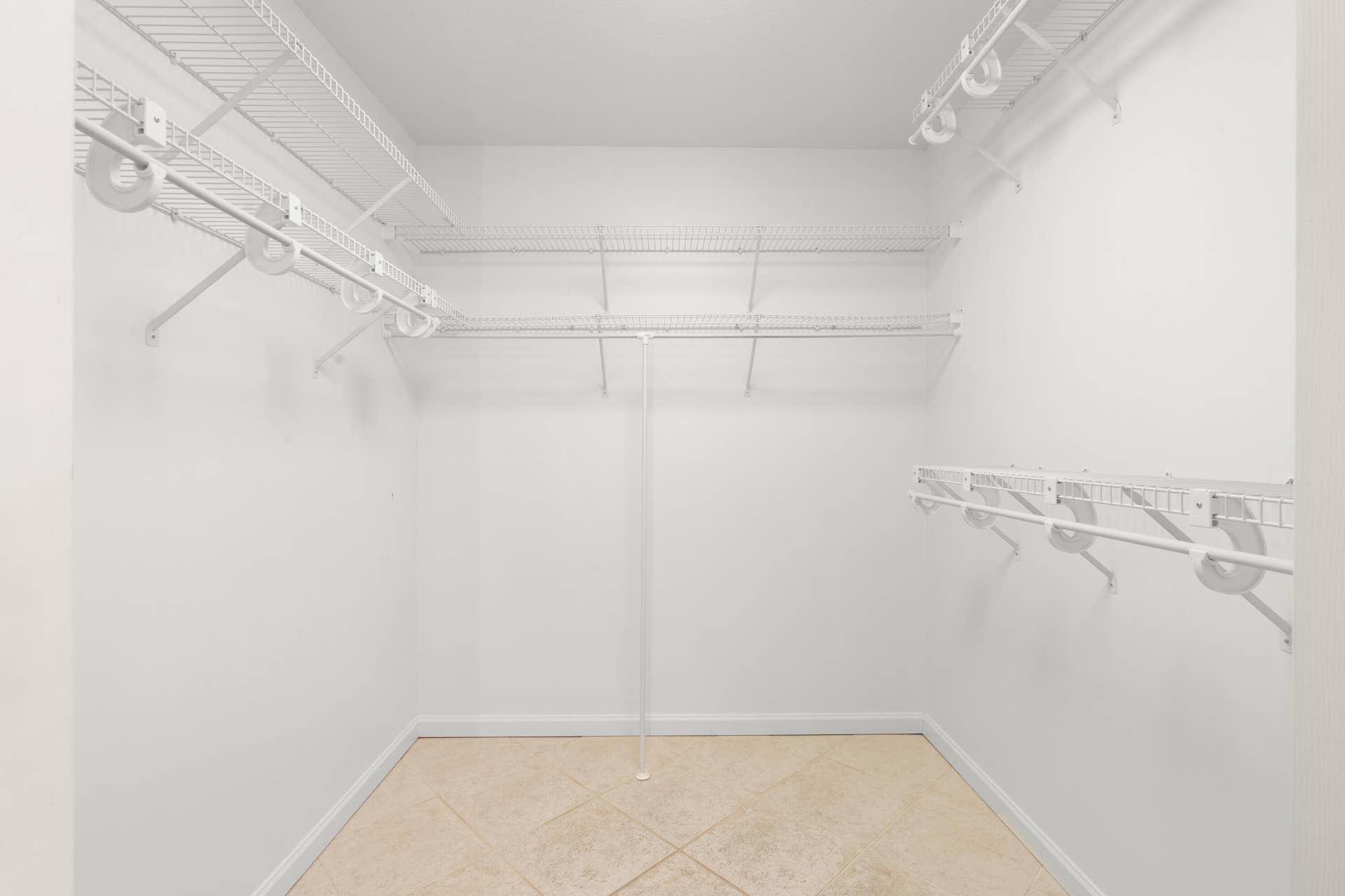 2651 NE 43RD Street, Lighthouse Point, FL 33064 Walk-in Closet