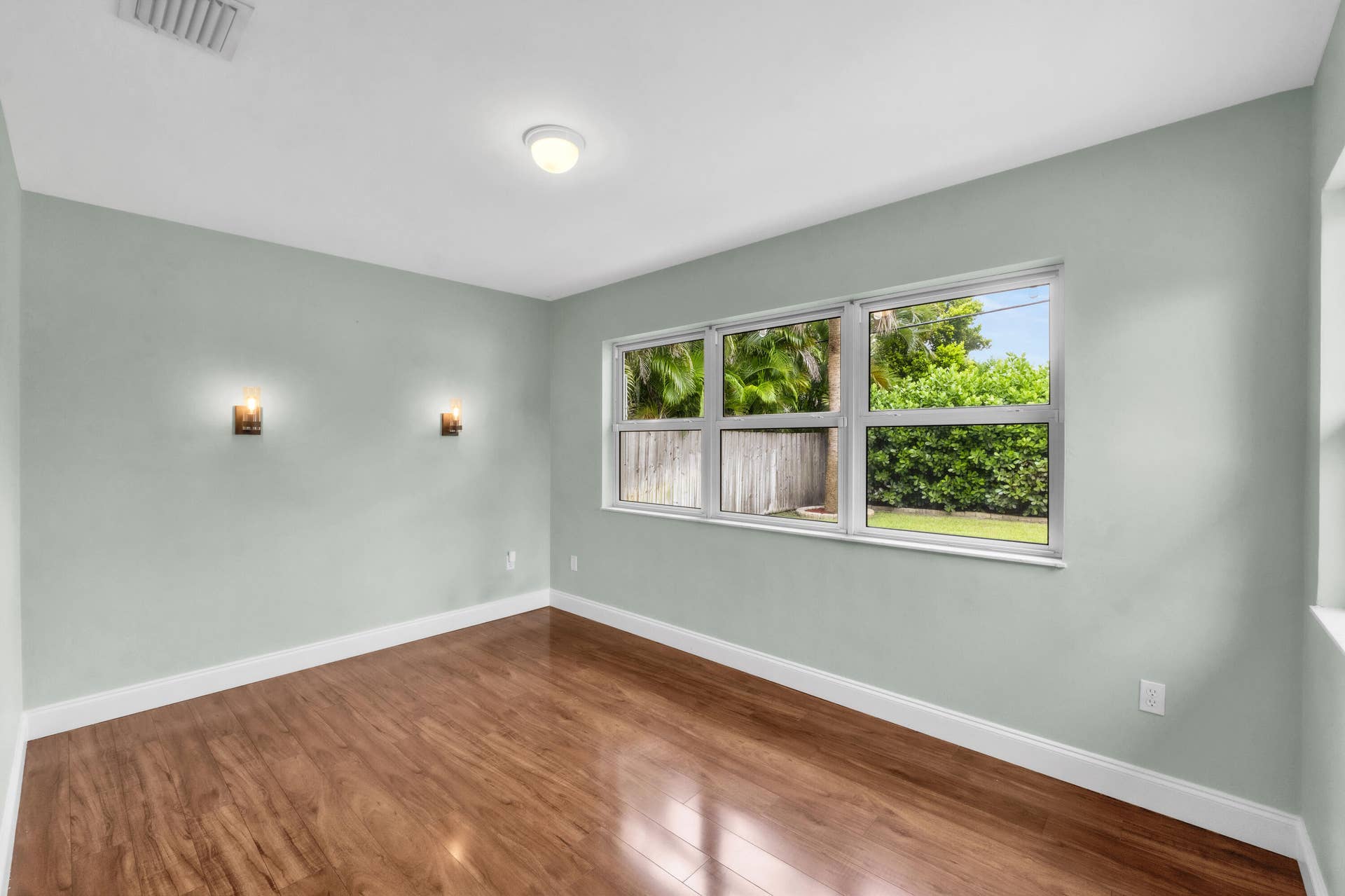 731 NE 49TH Street, Oakland Park, FL 33334 731 NE 49th St-18