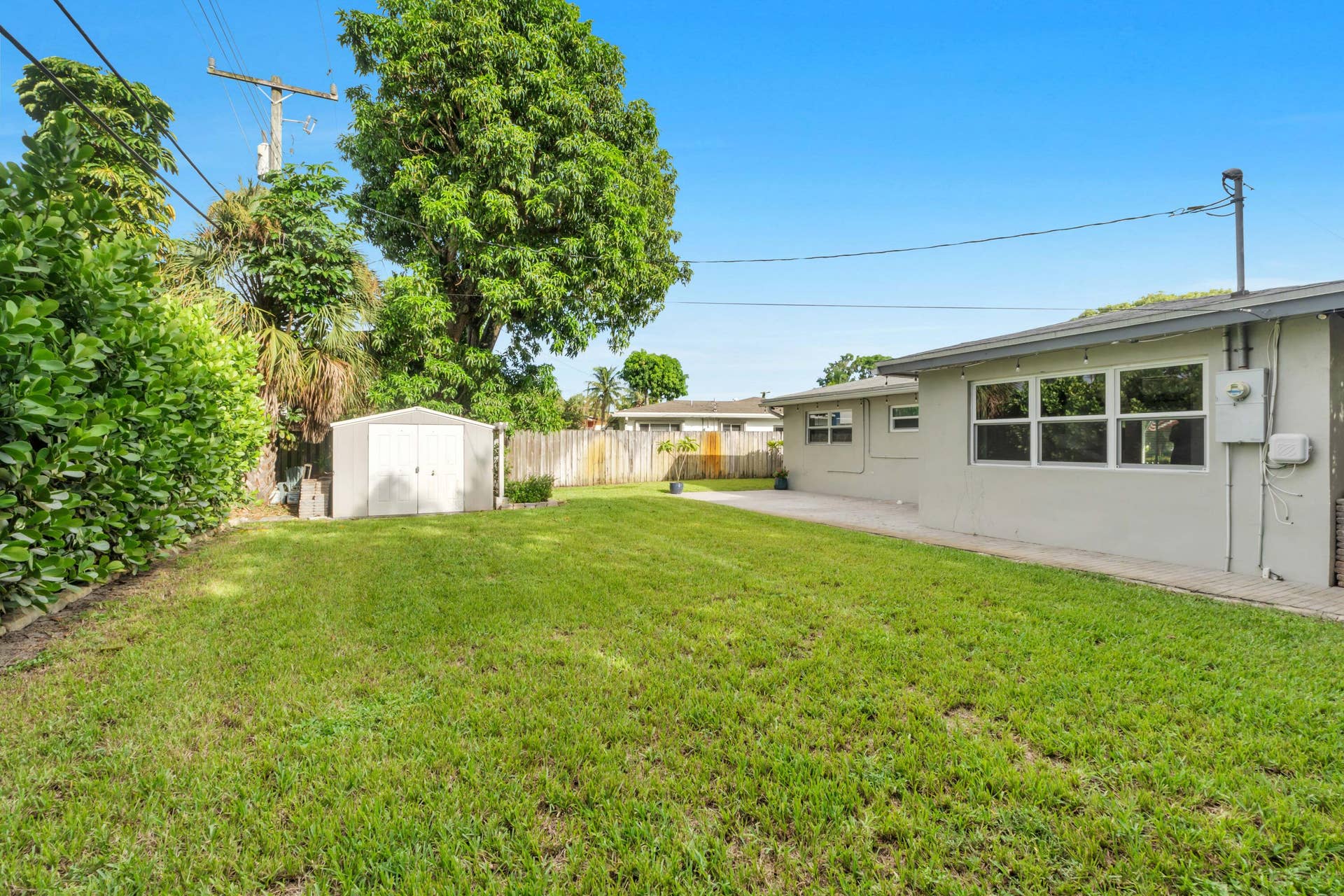 731 NE 49TH Street, Oakland Park, FL 33334 731 NE 49th St-5