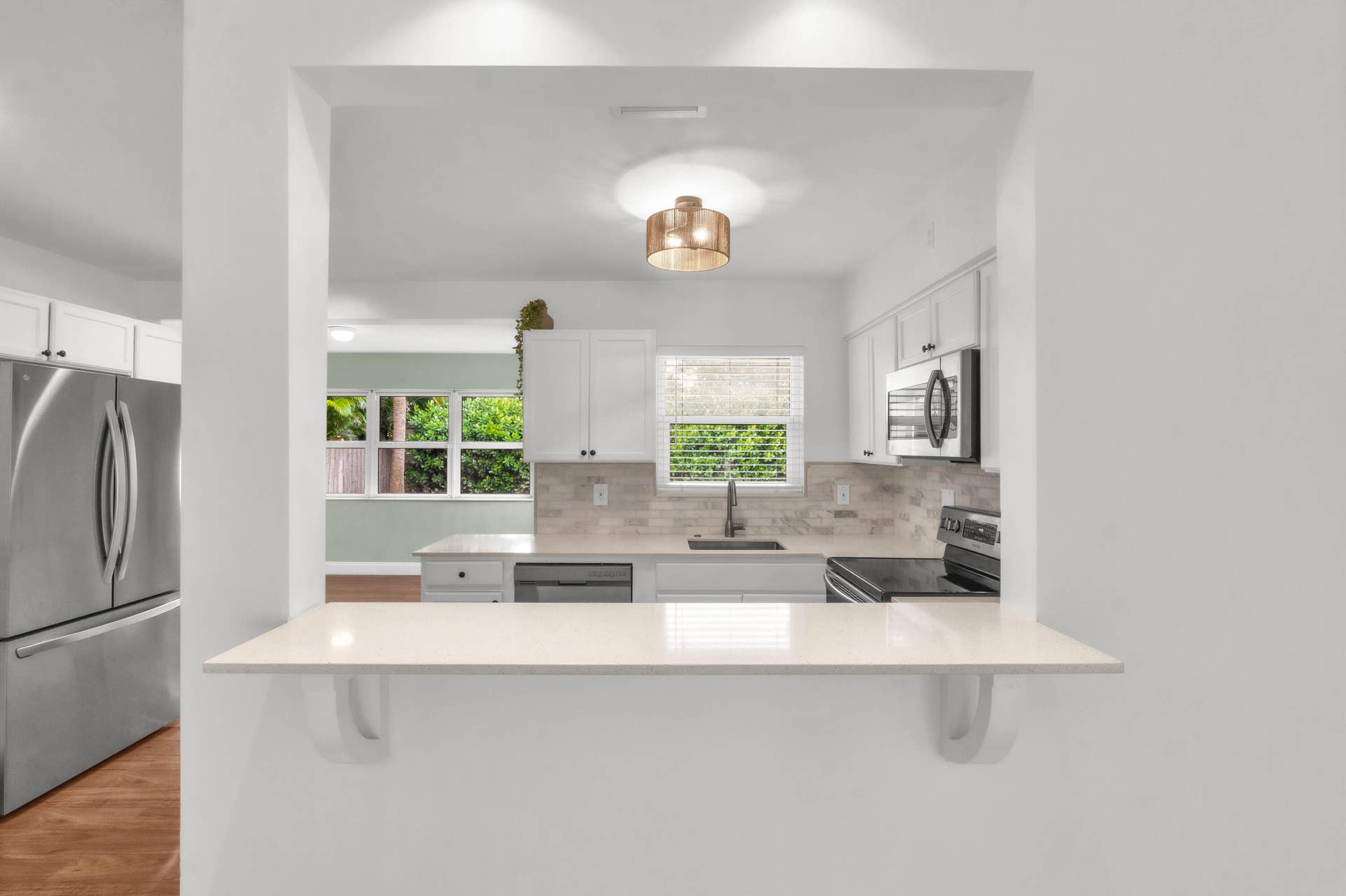 731 NE 49TH Street, Oakland Park, FL 33334 731 NE 49th St-27