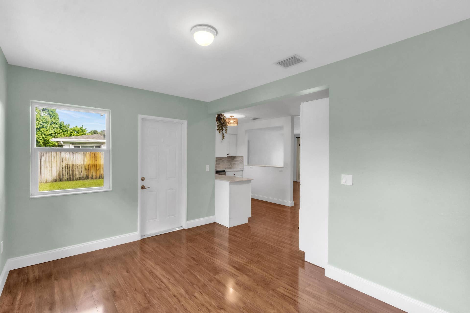 731 NE 49TH Street, Oakland Park, FL 33334 731 NE 49th St-23