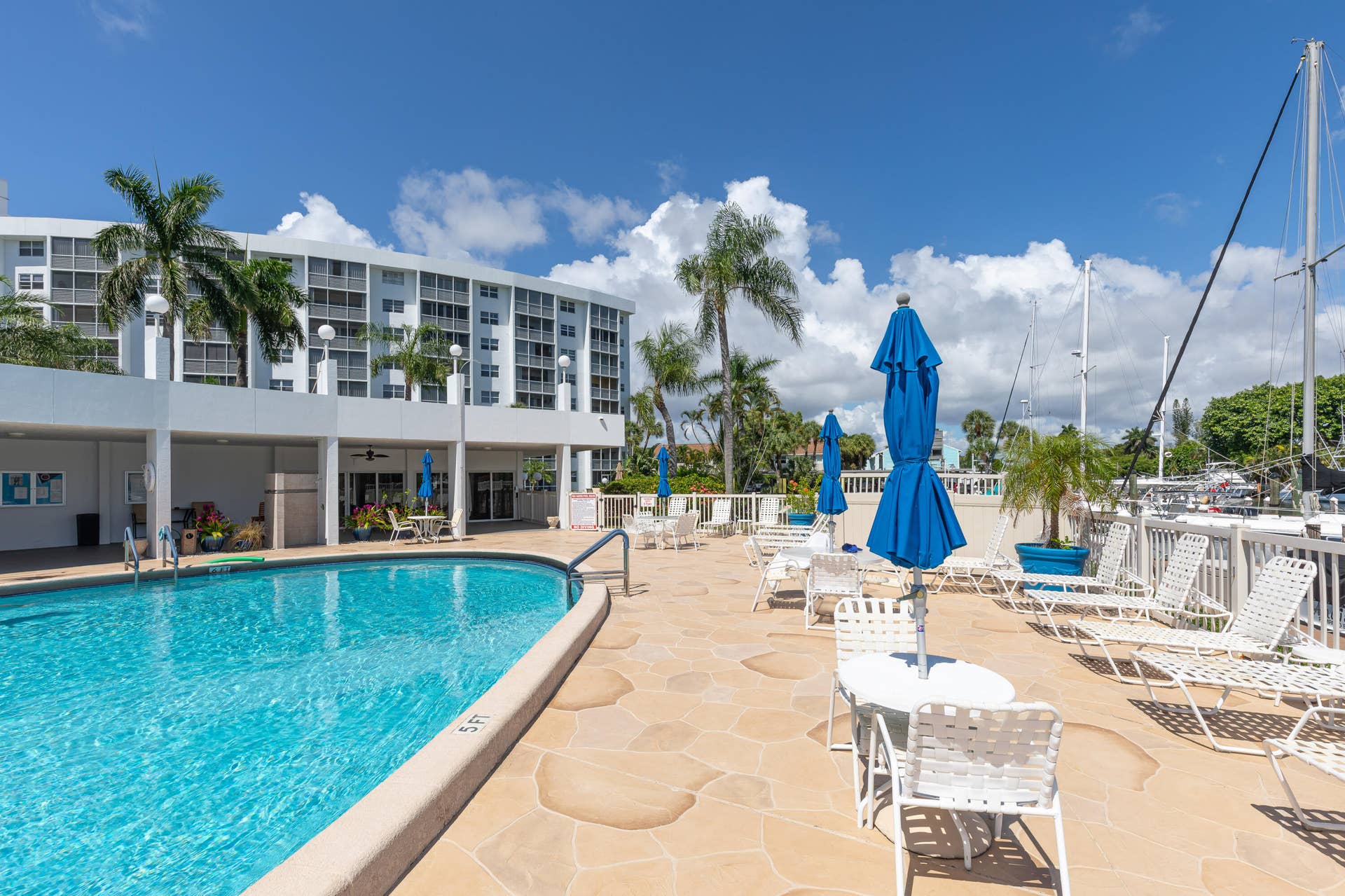 2731 NE 14th Street Causeway, #407, Pompano Beach, FL 33062 1I6A9674