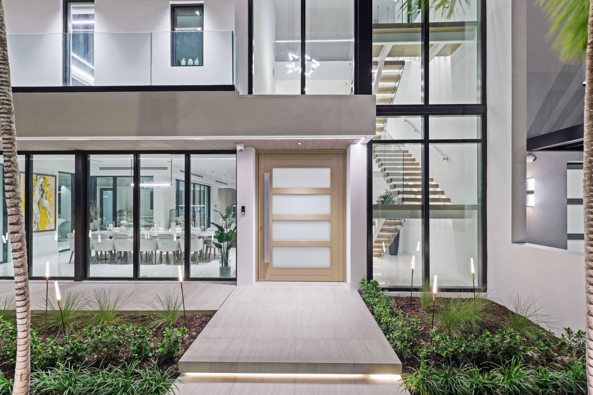 237 Elwa Place, West Palm Beach, FL 33405 Entrance