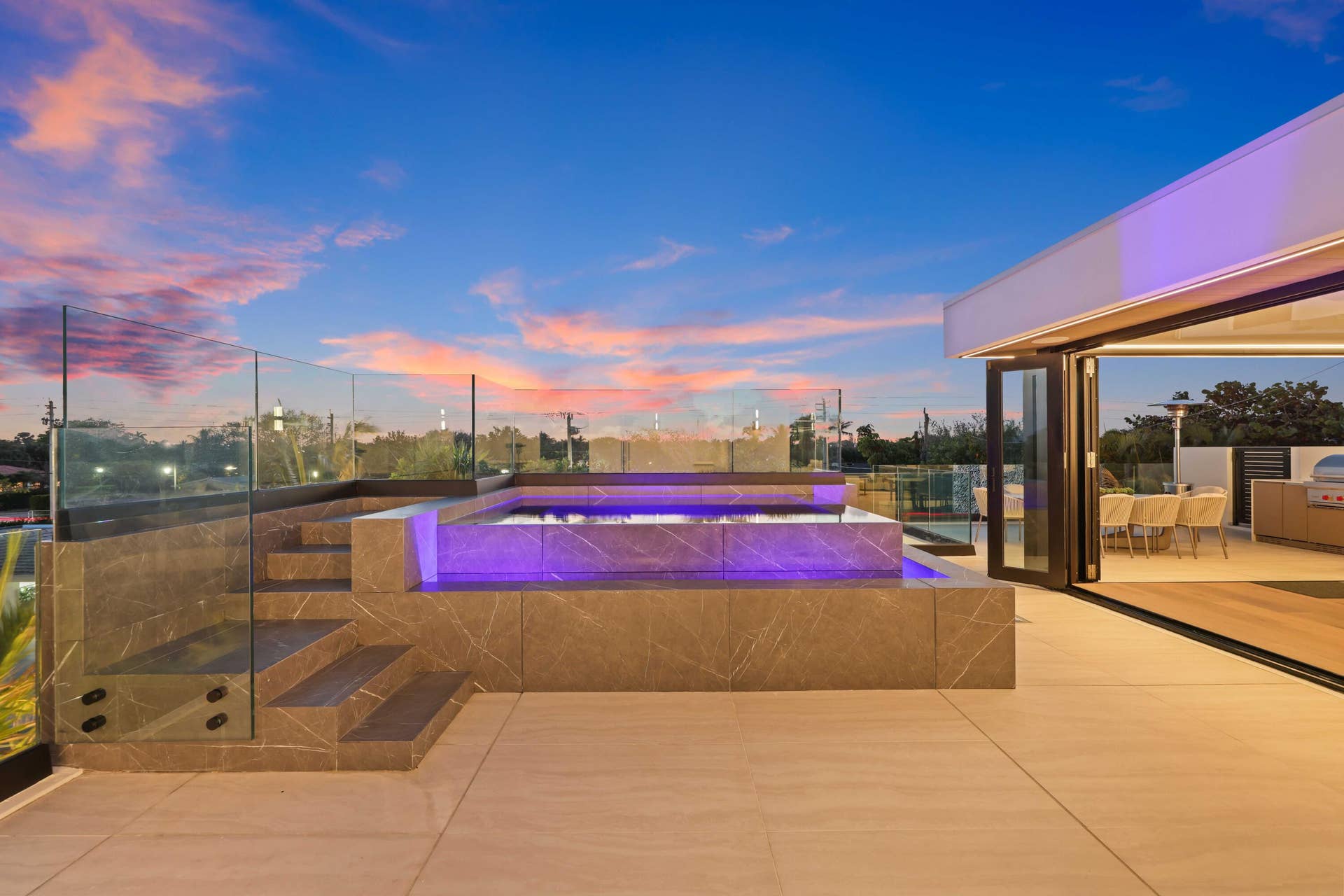 237 Elwa Place, West Palm Beach, FL 33405 Rooftop Spa