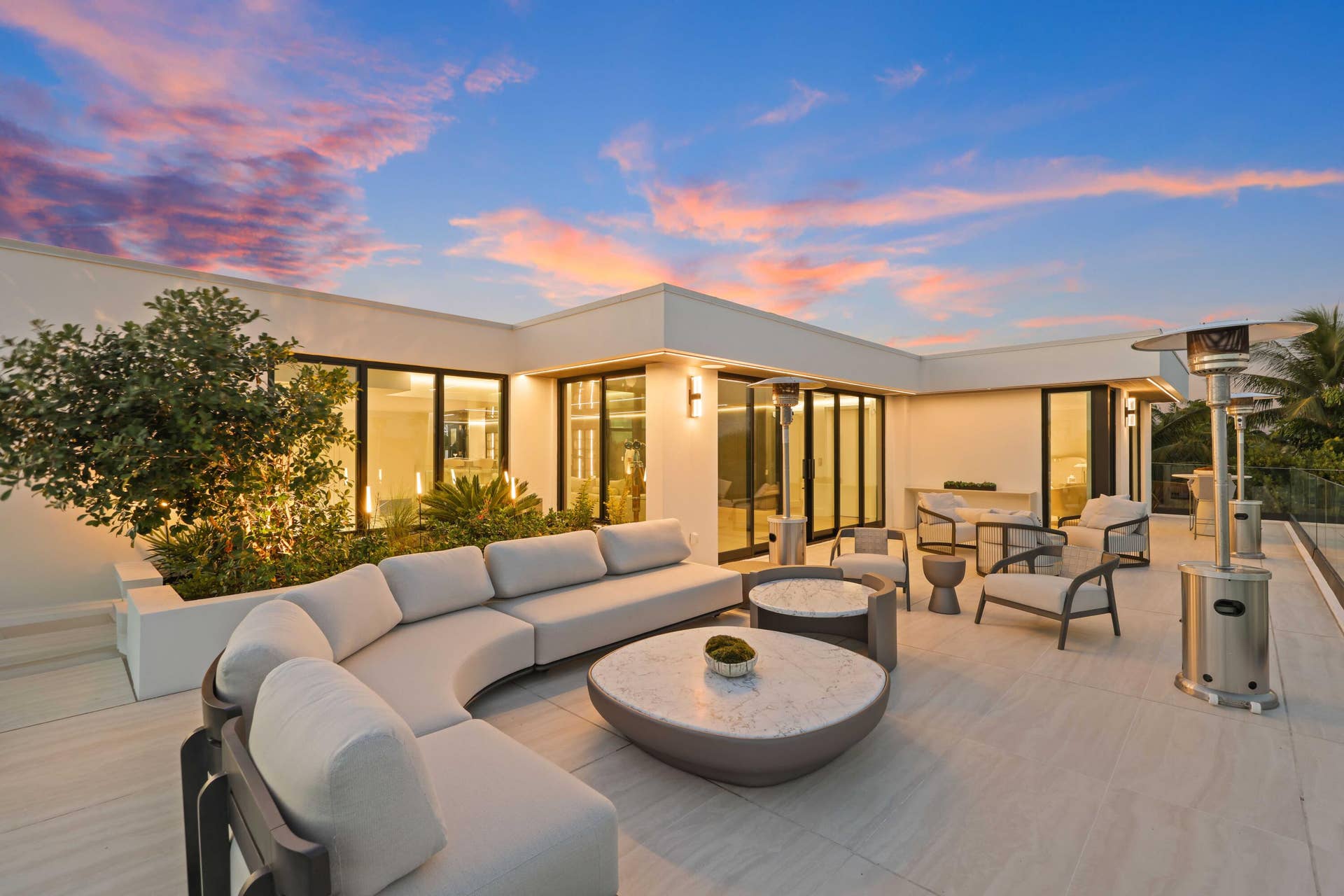 237 Elwa Place, West Palm Beach, FL 33405 Rooftop Entertaining Area