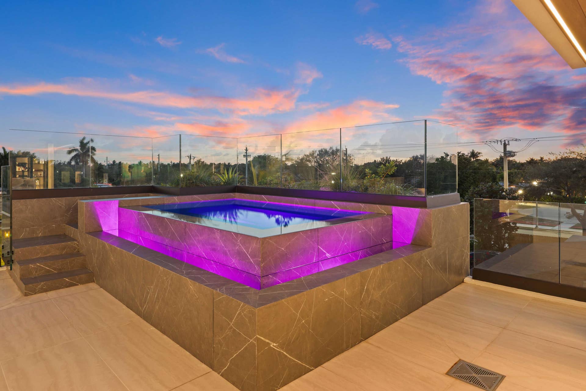 237 Elwa Place, West Palm Beach, FL 33405 Rooftop Spa