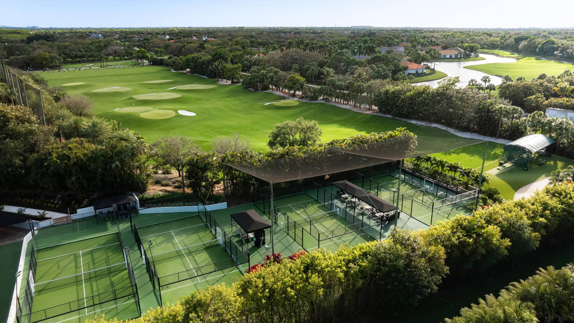 16137 Villa Vizcaya Place, Delray Beach, FL 33446 4 Padel courts