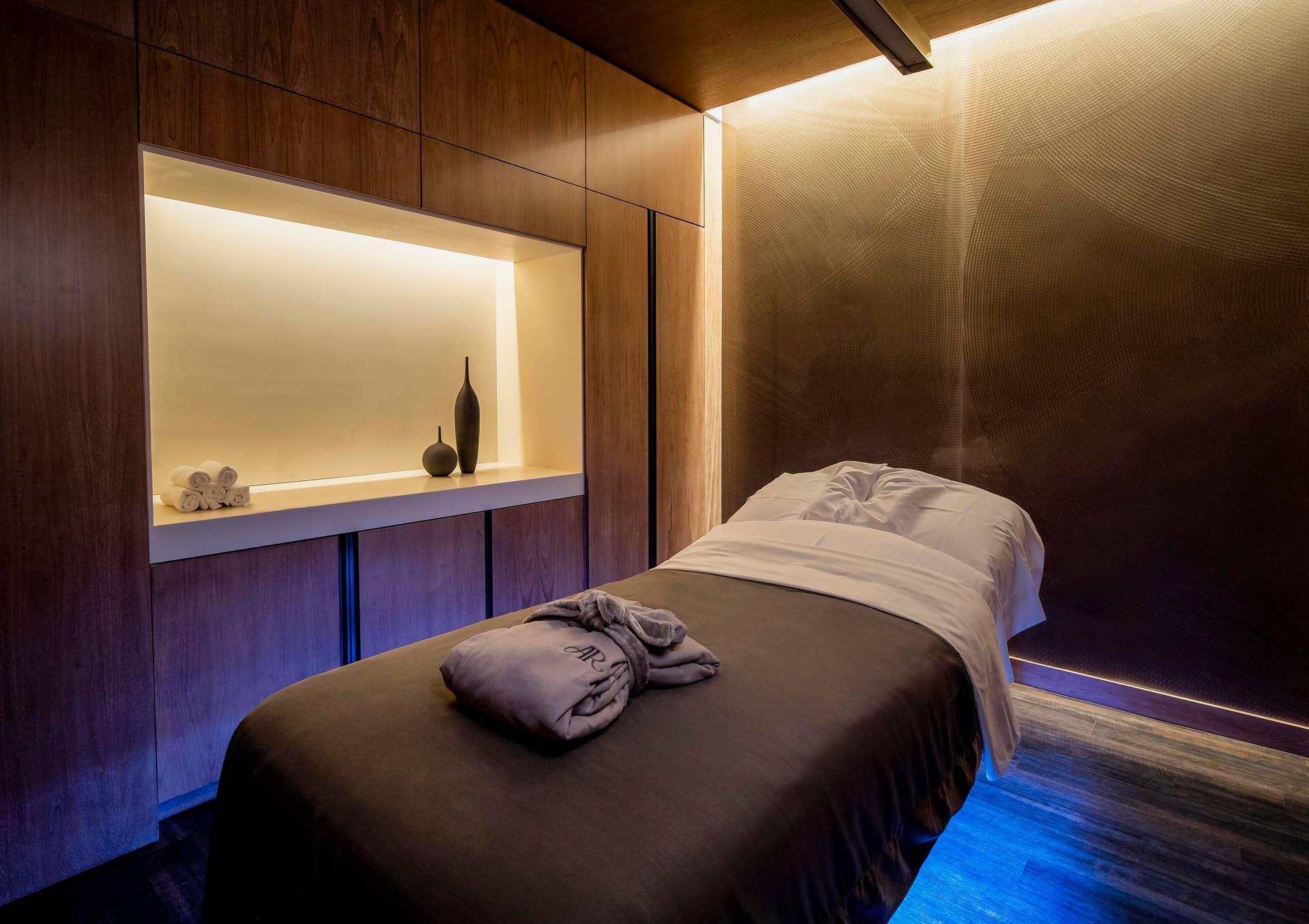 16137 Villa Vizcaya Place, Delray Beach, FL 33446 Spa Massage Room - Hi Res - Copy