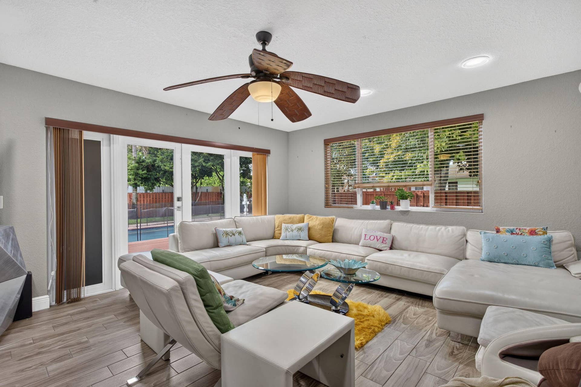 291 SW 60TH Avenue, Plantation, FL 33317 34-web-or-mls-291-35