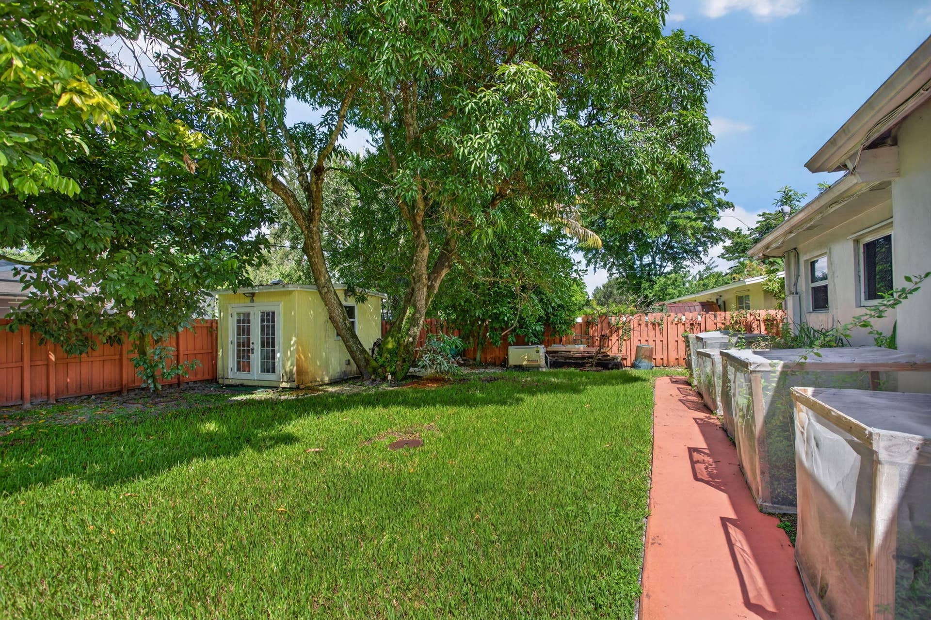 291 SW 60TH Avenue, Plantation, FL 33317 11-web-or-mls-291-13