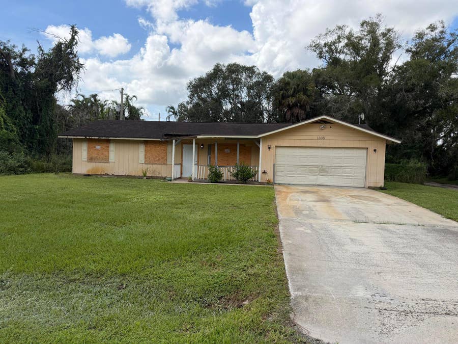 Property photo for 1306 26th Avenue SW, Vero Beach, FL