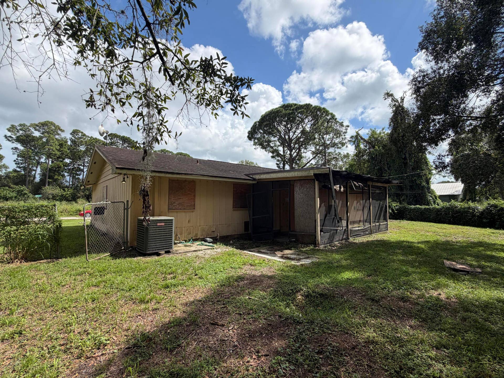 1306 26th Avenue SW, Vero Beach, FL 32962 703