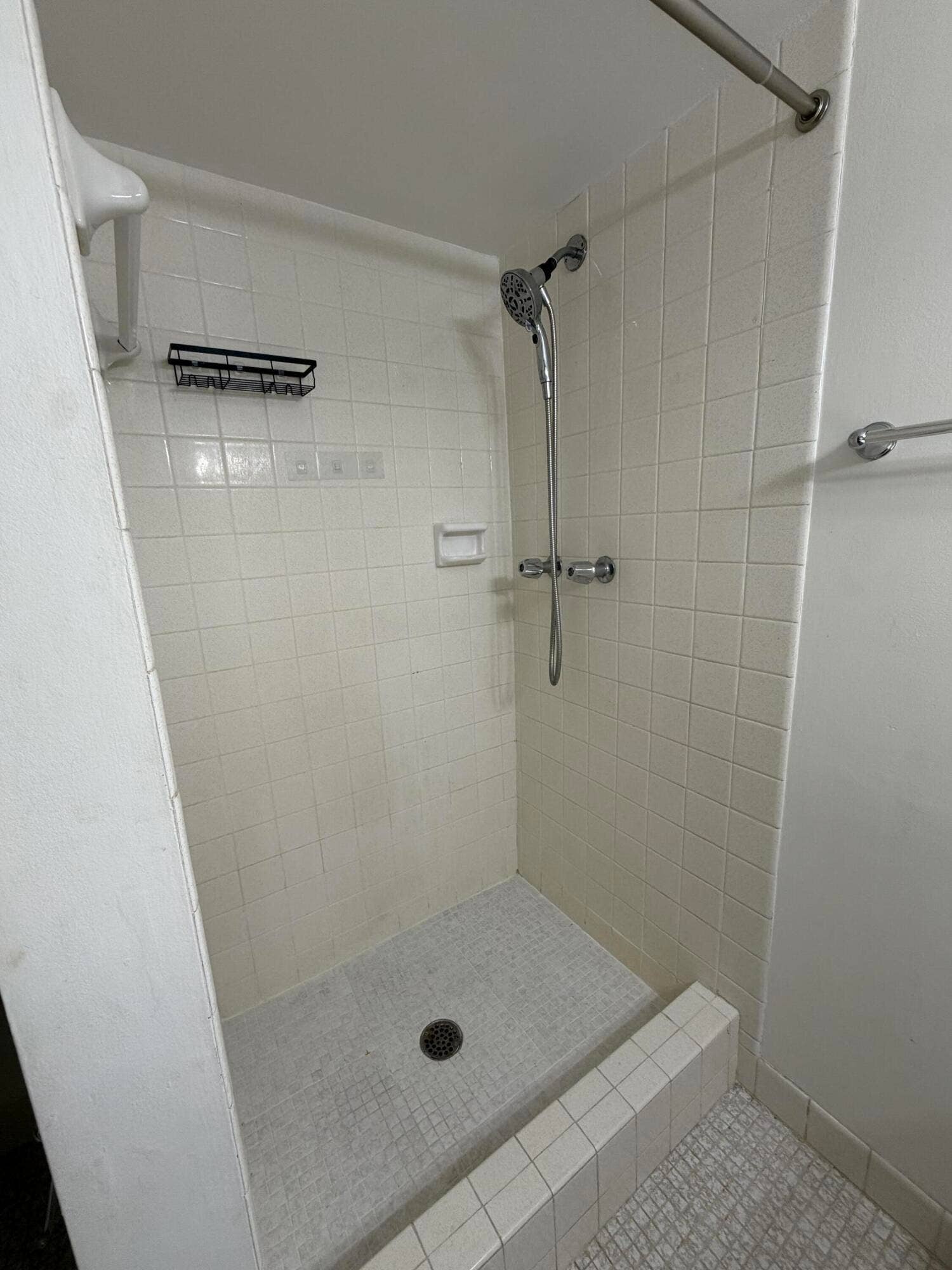 7173 ORANGE Drive, #220B, Davie, Davie, FL 33314 IMG_3590