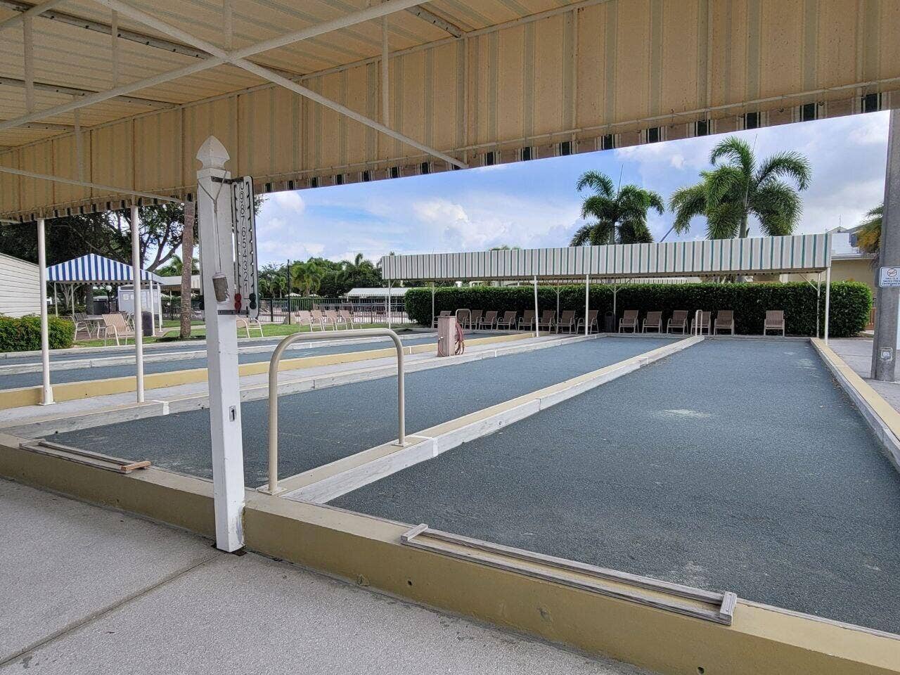 327 Chatham Chatham P, #327, West Palm Beach, FL 33417 SHUFFLEBOARD COURT