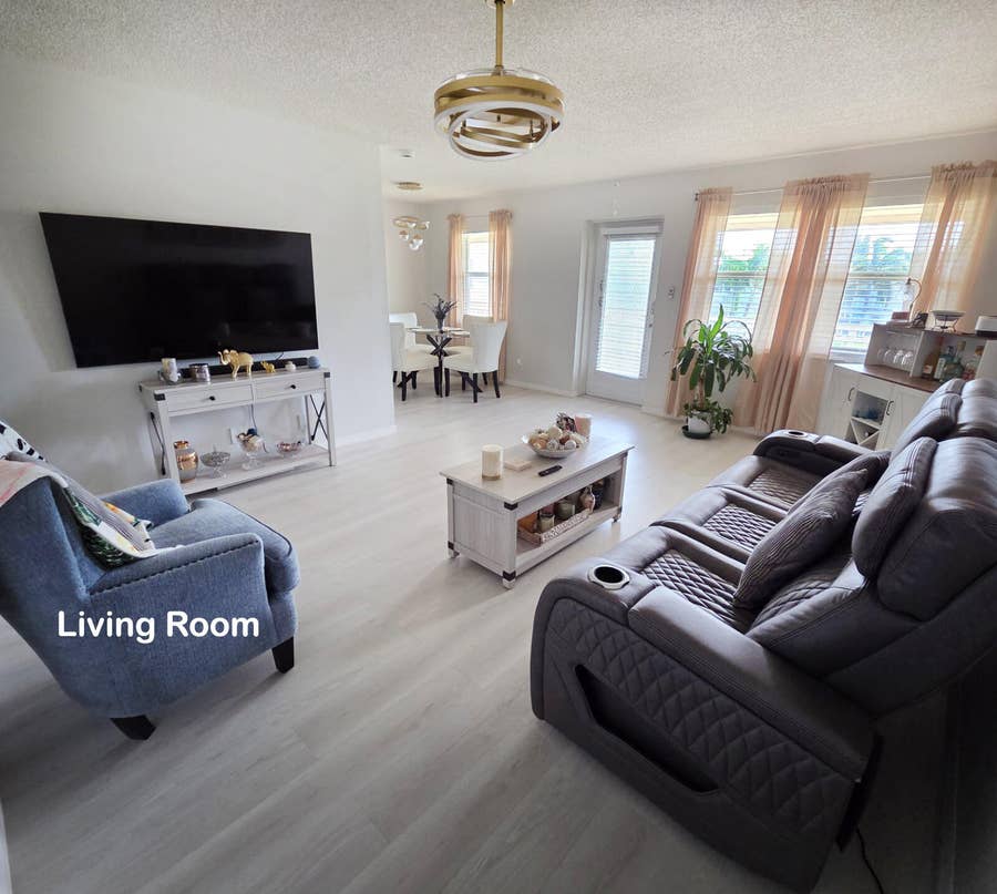 Property photo for 327 Chatham Chatham P, #327, West Palm Beach, FL