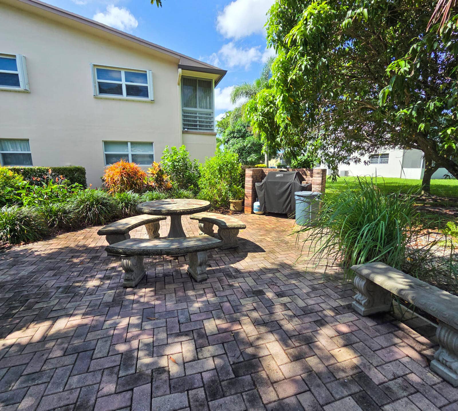 327 Chatham Chatham P, #327, West Palm Beach, FL 33417 CHATHAM P. PATIO